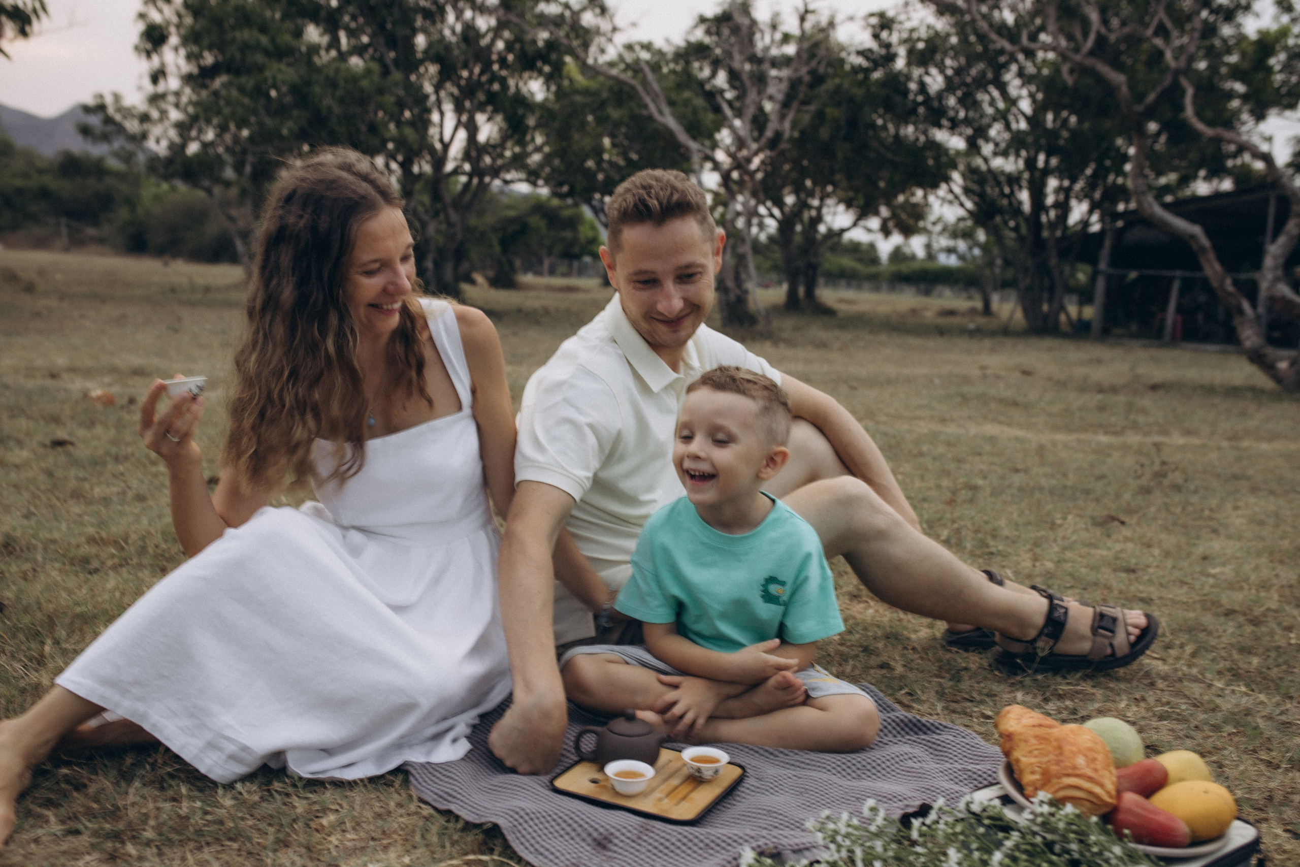 Семья Пискаревых в манго саду.Нячанг. Главная