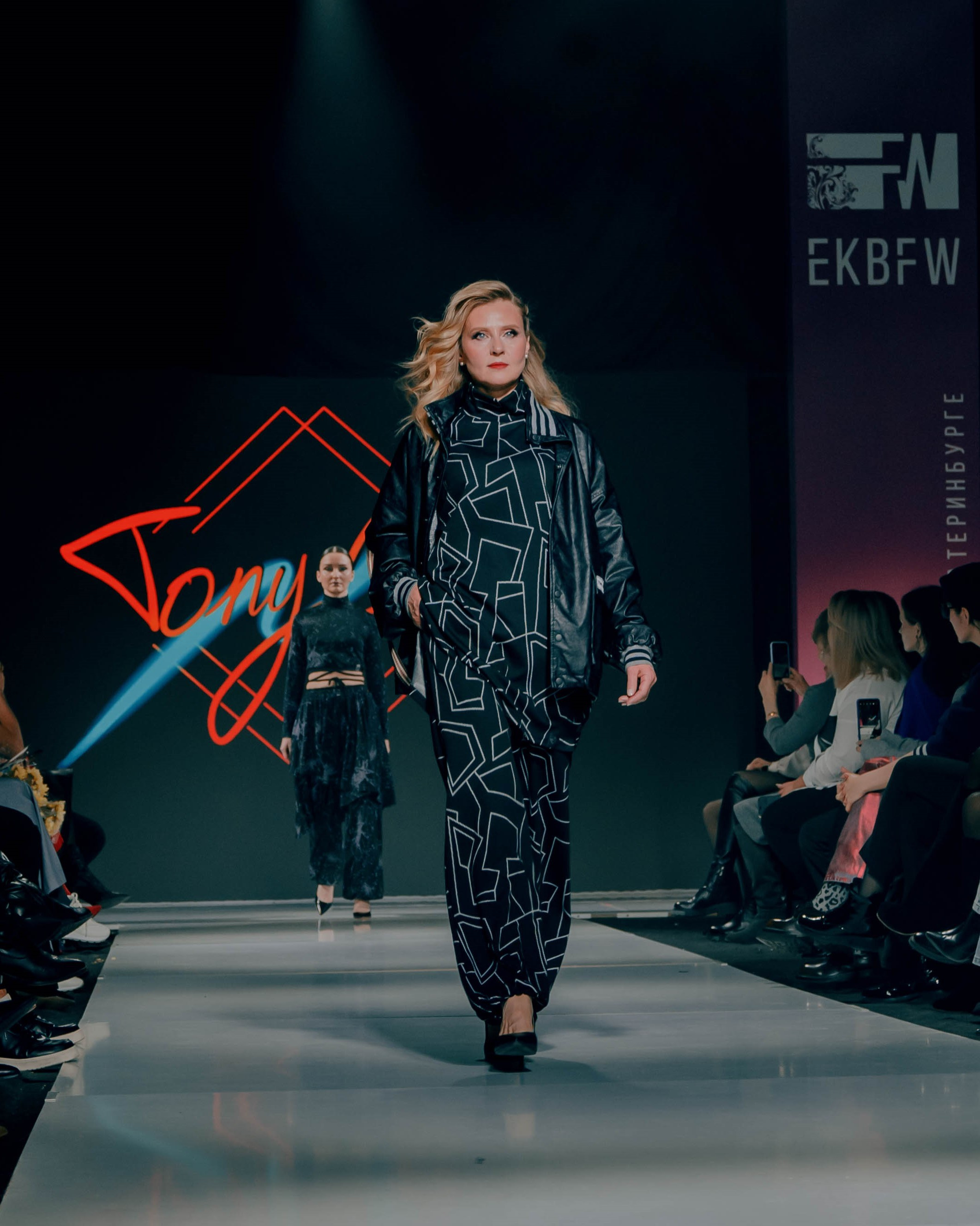 Съёмка fashion-показов и мероприятий в мире моды. Фотограф Екатеринбург для вас или вашего бренда