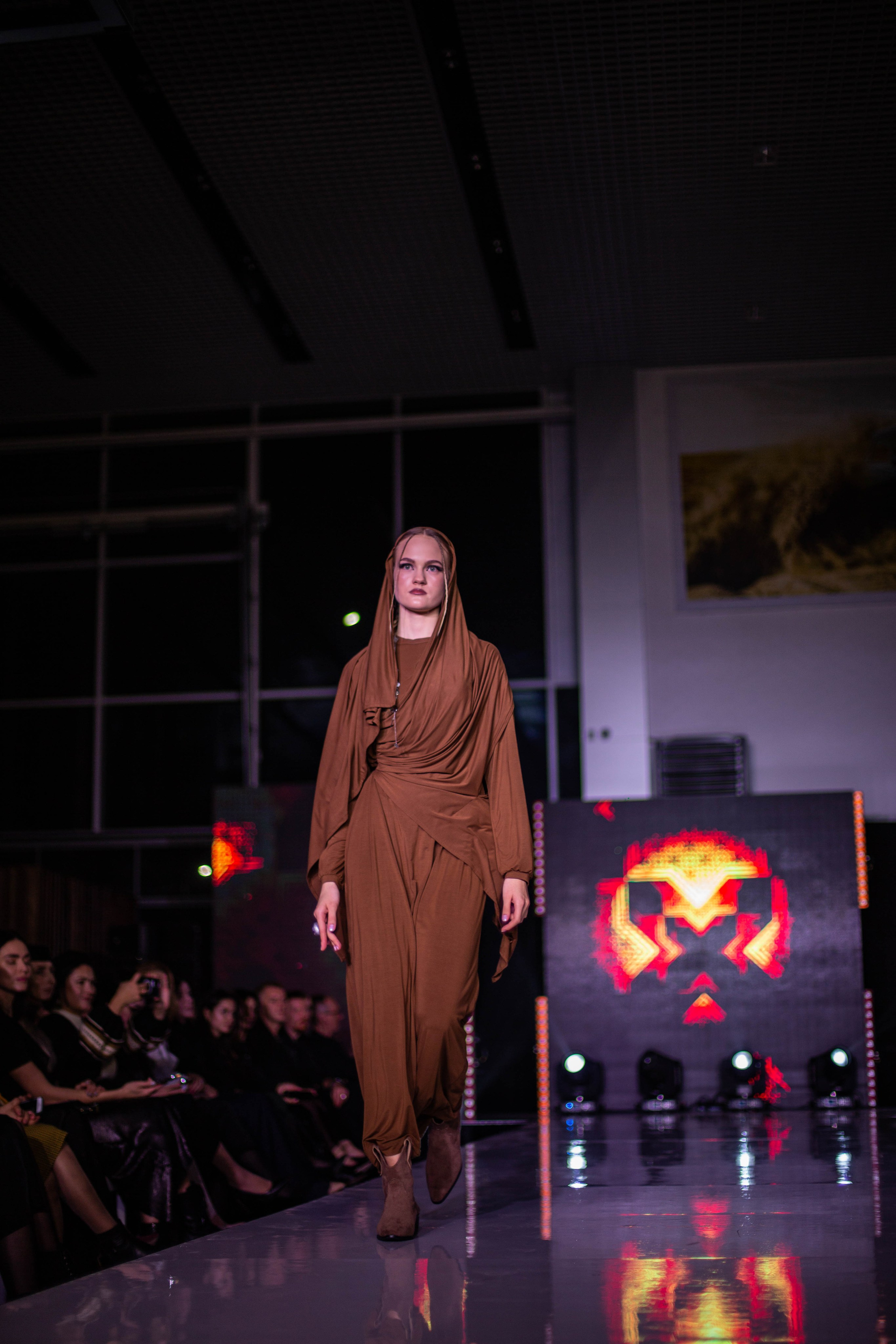 Crimean Tatar fashion show «Urba fashion day». Beye Shevkiyeva Photography