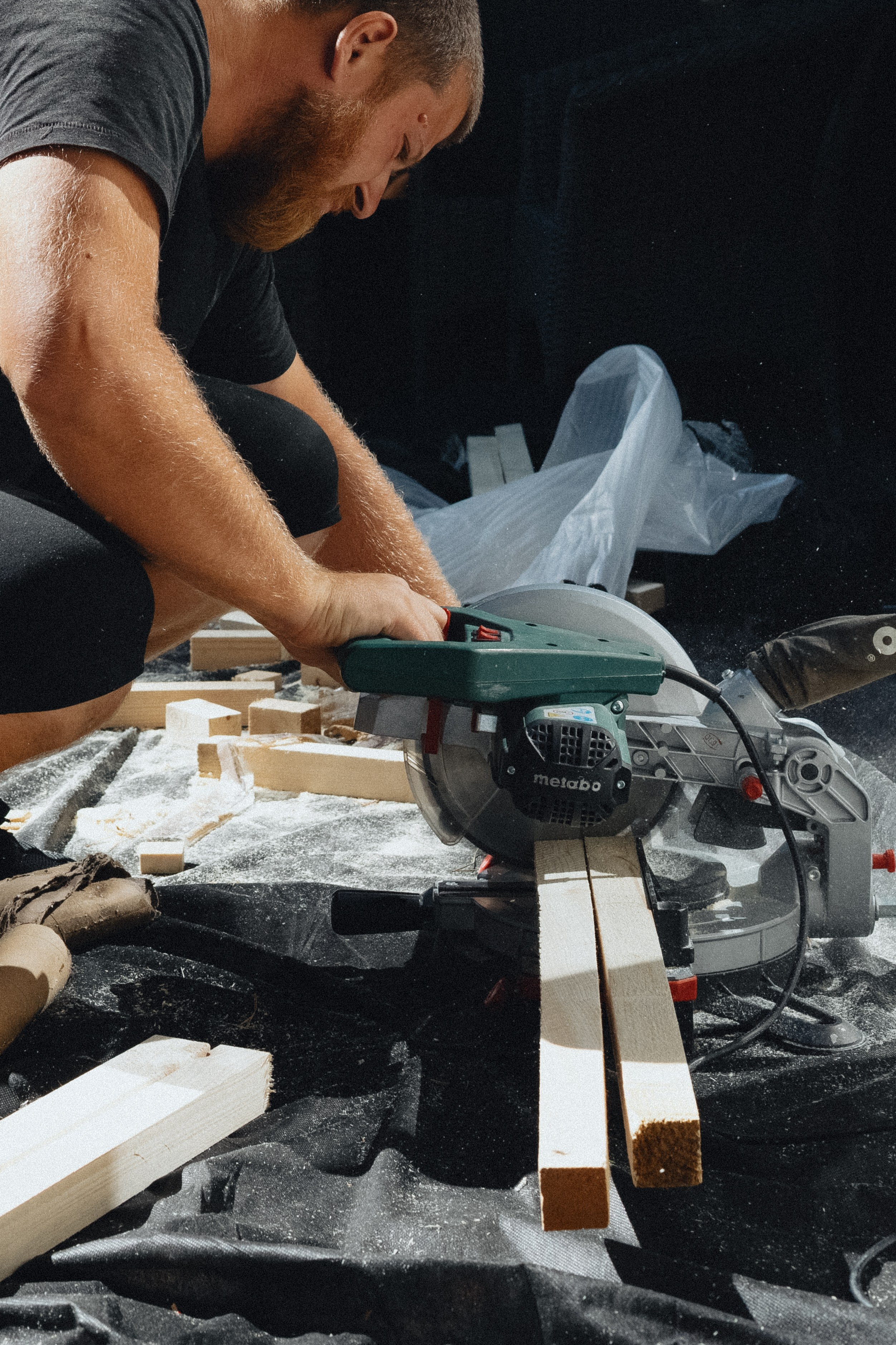 Бэки монтаж