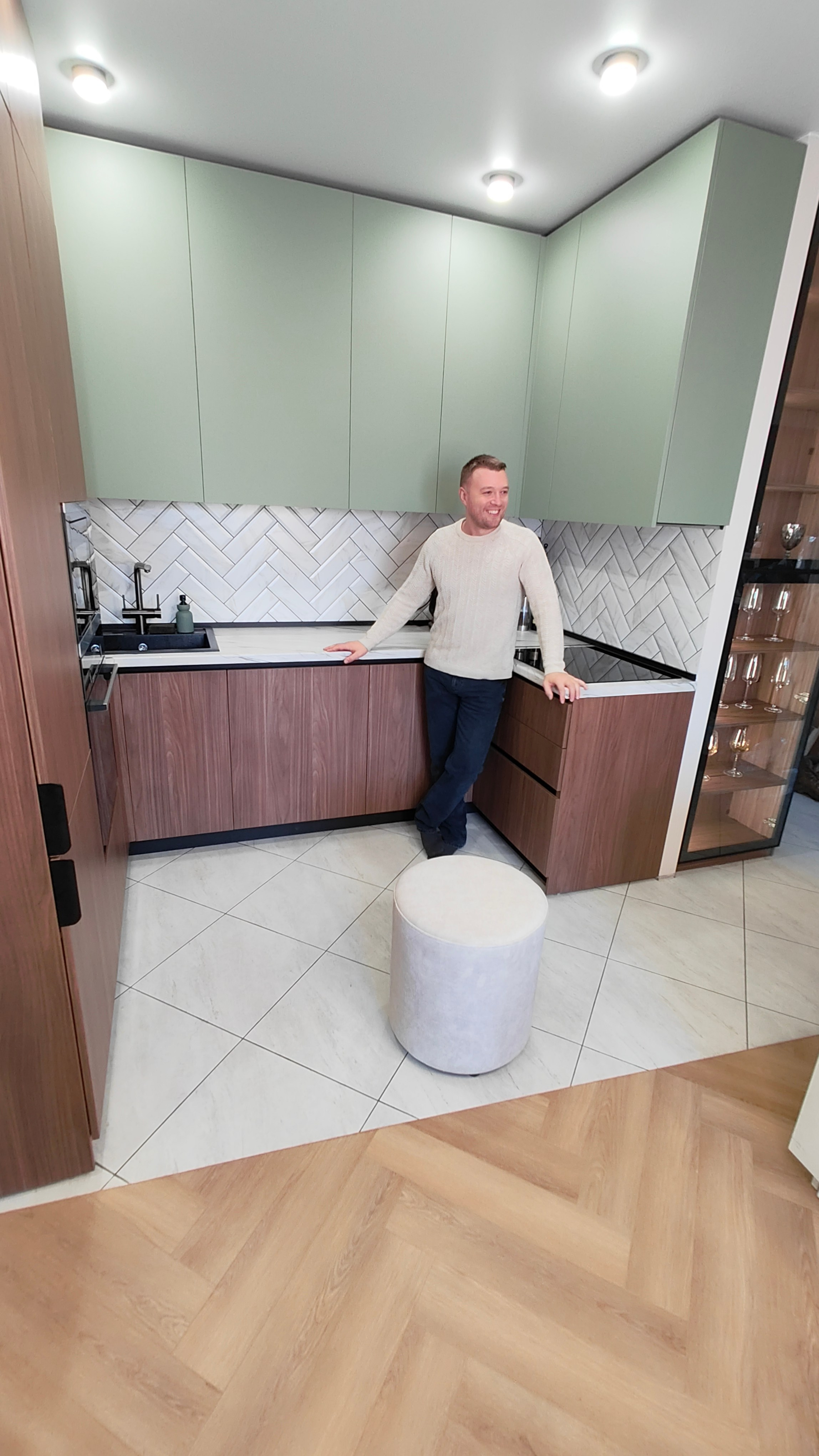 ЖК МЫЛЗАВОД ул. Семьи шамшиных 93. Мебельное ателье РАУМАН