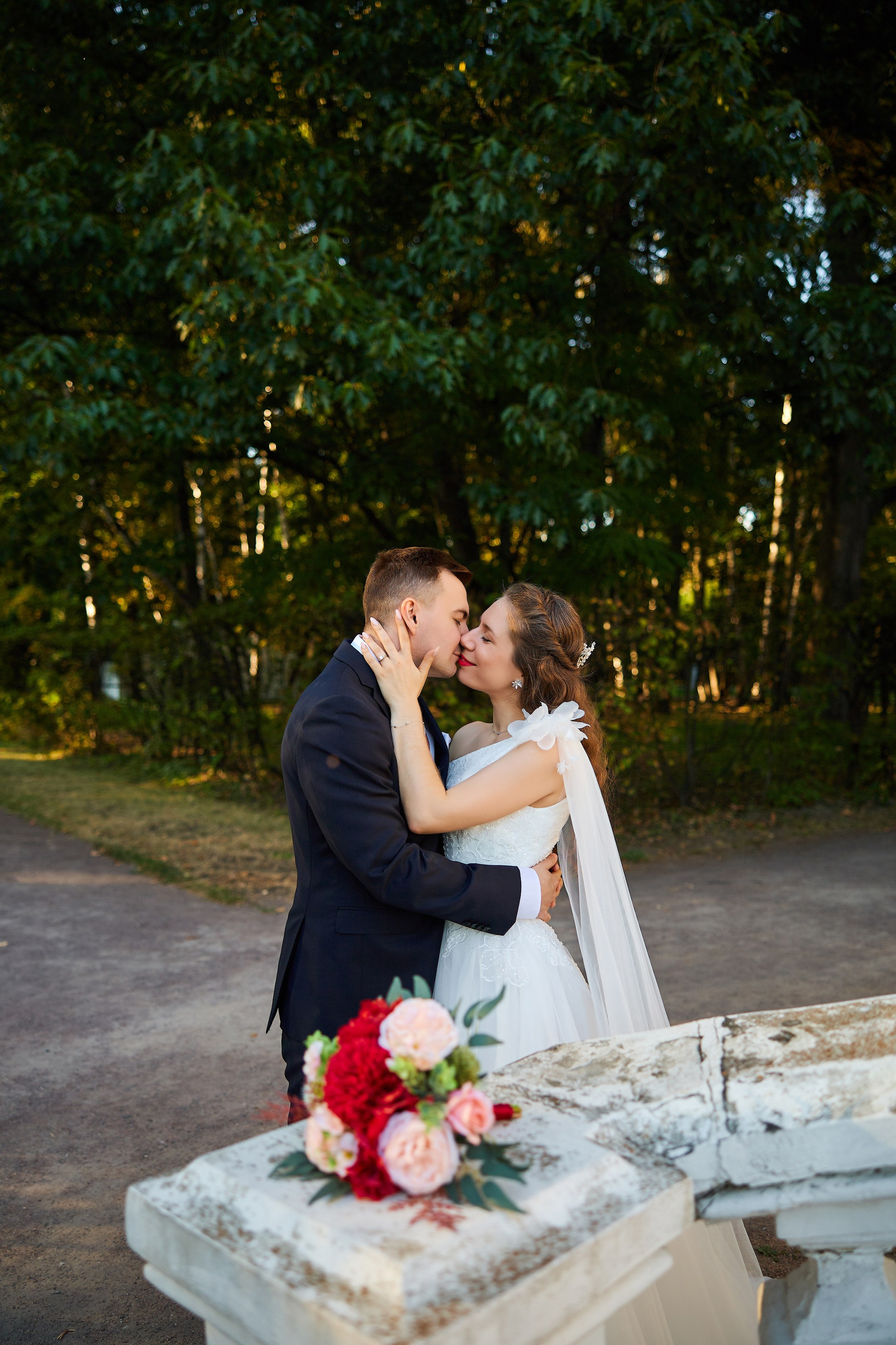 Свадебная фотосессия в Кусково. Свадебный фотограф Сергей Колбинский