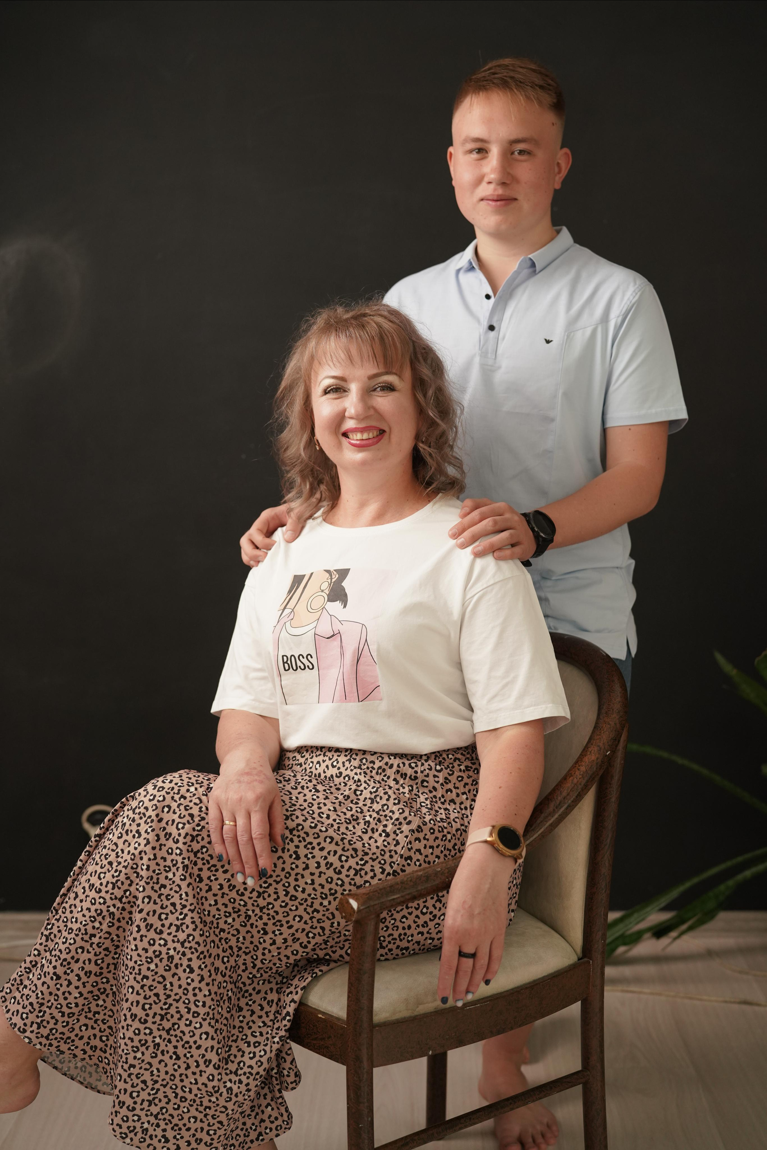 Семья Александра и Юлии. Фотограф Алматы, курс по Фотографии в Алматы. Дмитриева Наталья