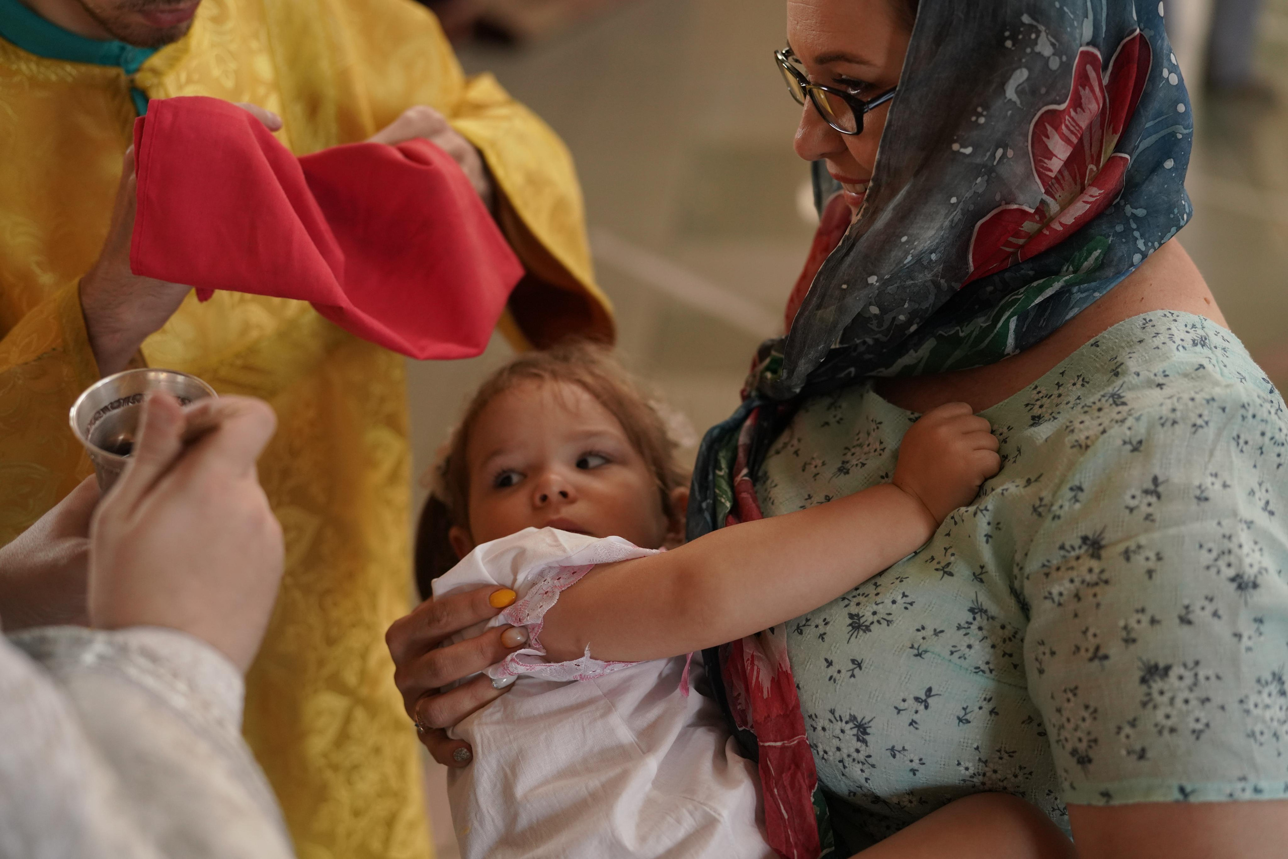Крещении Майи (Мария). Фотограф Алматы, курс по Фотографии в Алматы. Дмитриева Наталья