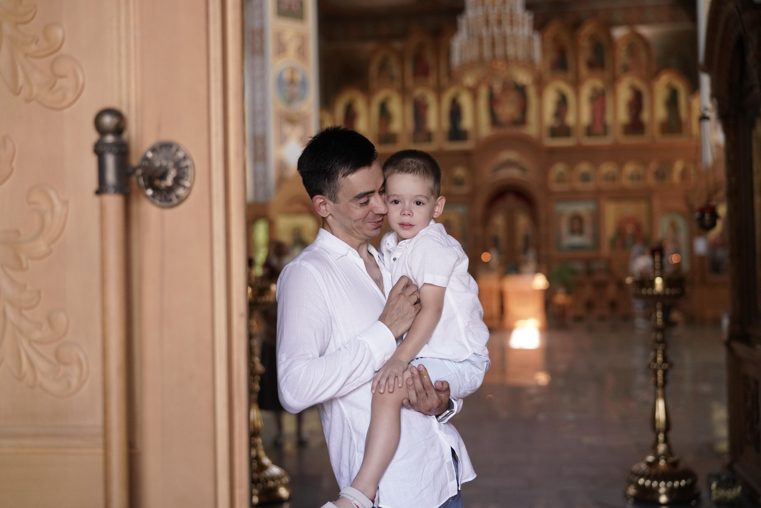 Крещение Камиля (Михаил). Фотограф Алматы, курс по Фотографии в Алматы. Дмитриева Наталья