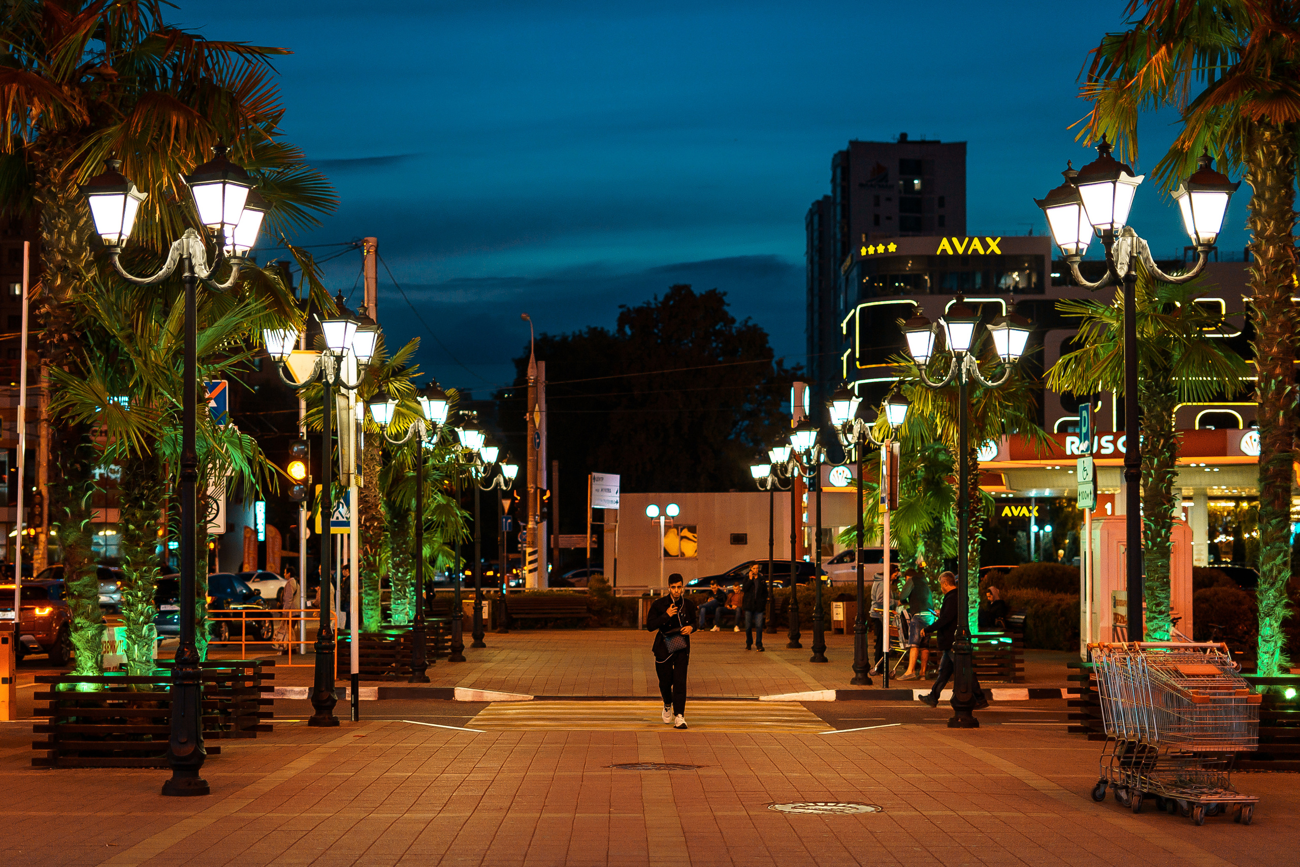 Стрит-фотография, улицы Краснодара и пригорода. Фотограф и видеограф в Новотитаровской и Краснодаре — Олег Ананко