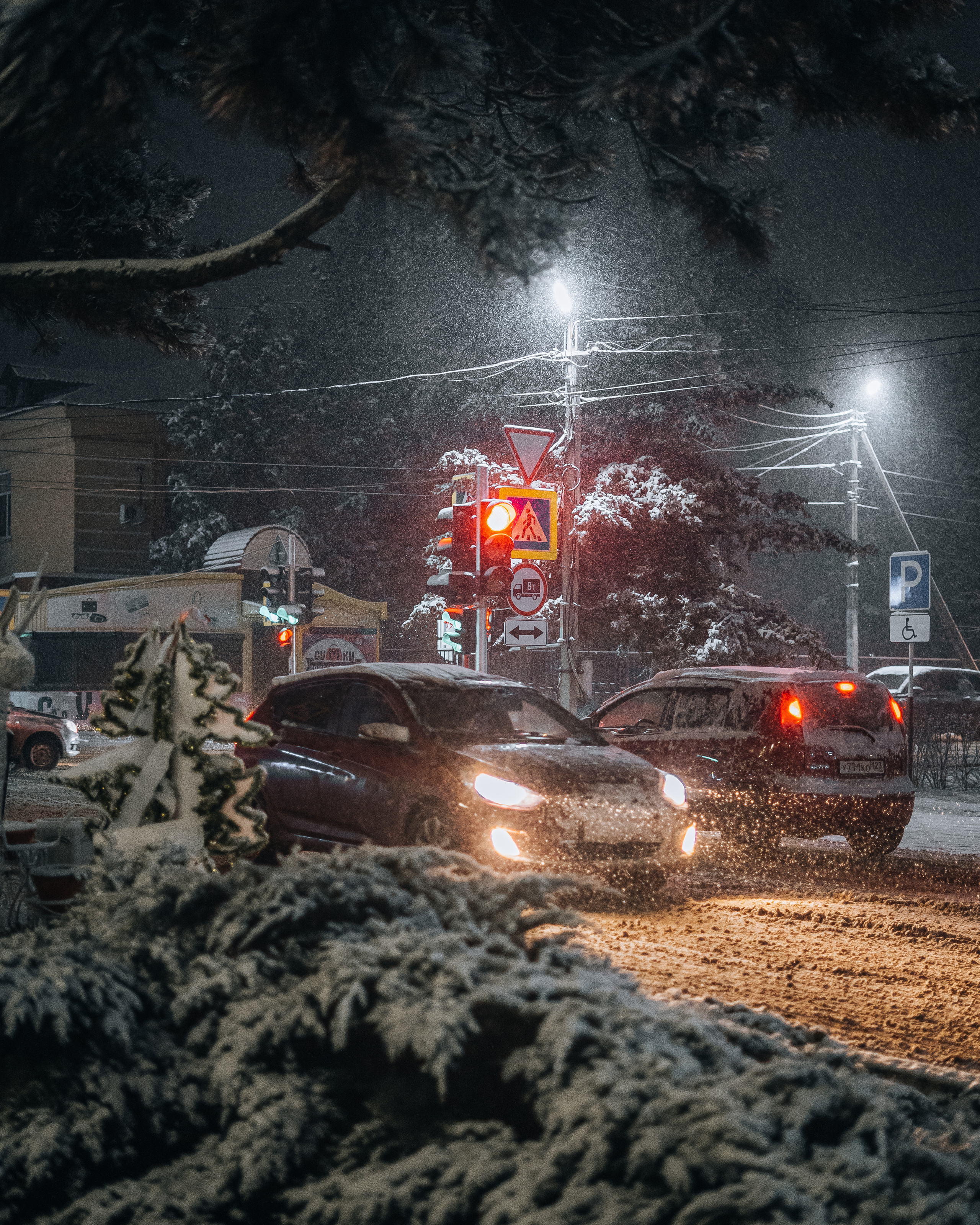 Стрит-фотография, улицы Краснодара и пригорода. Фотограф и видеограф в Новотитаровской и Краснодаре — Олег Ананко