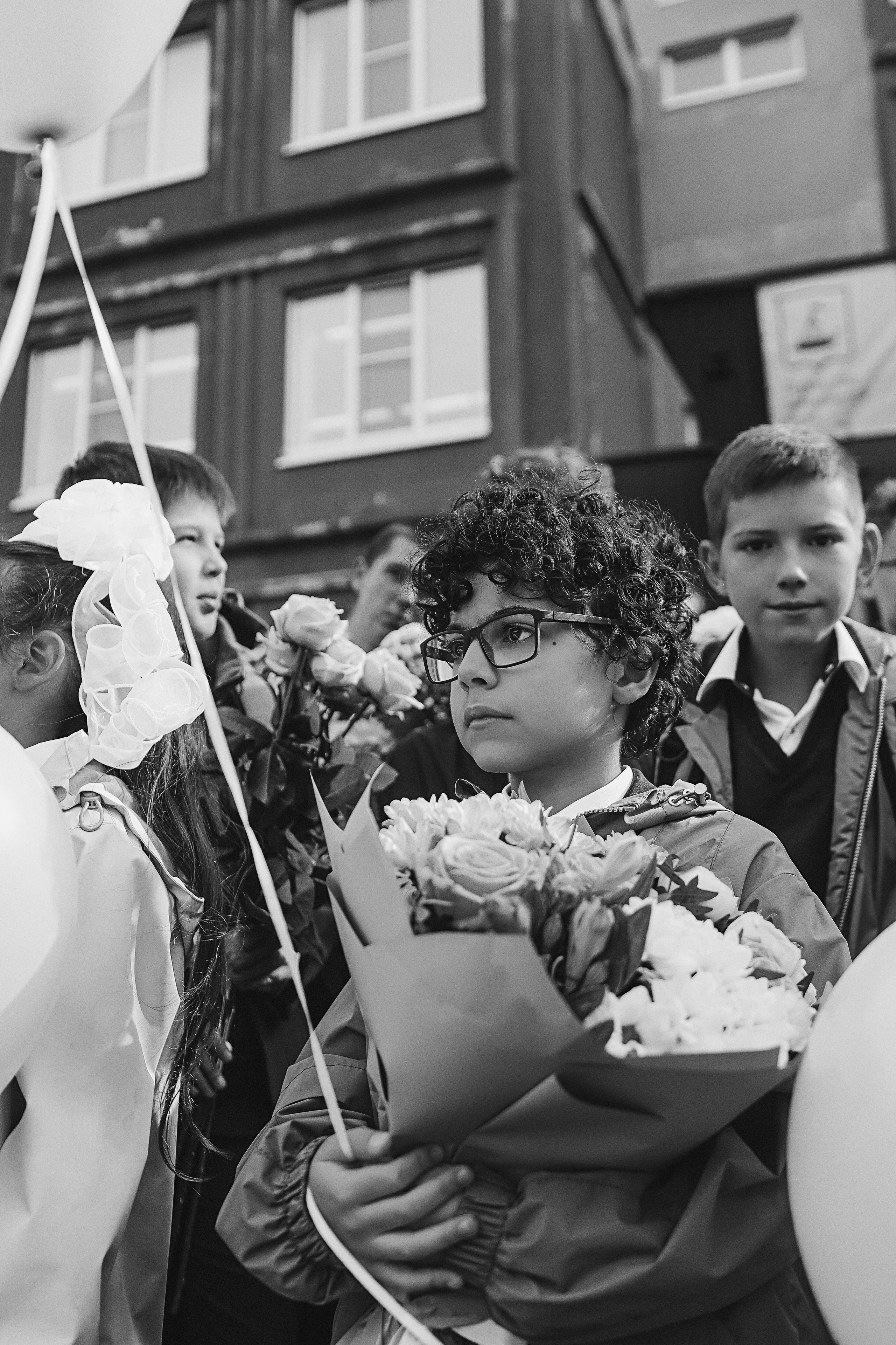 1 сентября линейка+кл час+портреты. Семейный фотограф Тюмень, фотограф на роды Салмина Мария