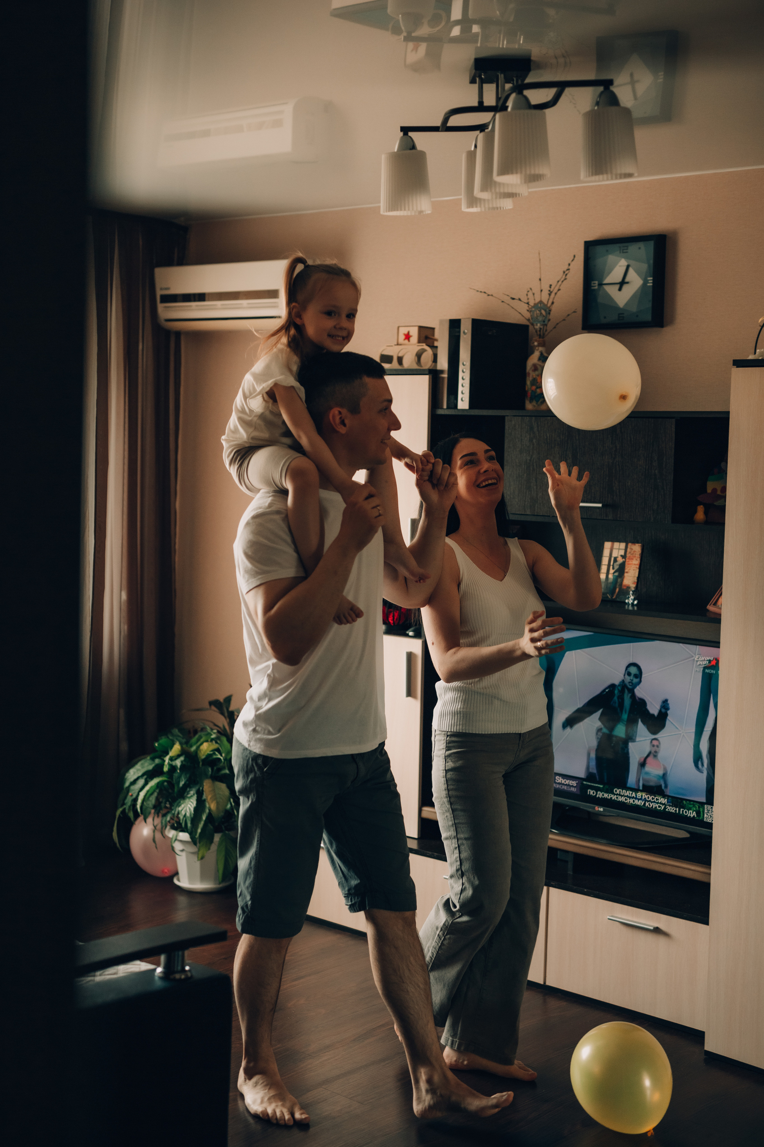 Петя, Аня и Аришка. Домашняя фотосессия. Семейный фотограф в Казани Рузалина Гафурова