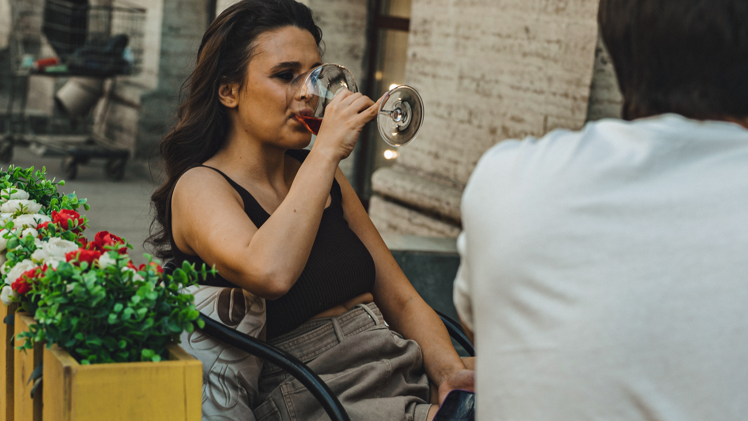 Street. Если ты на Земле — звони