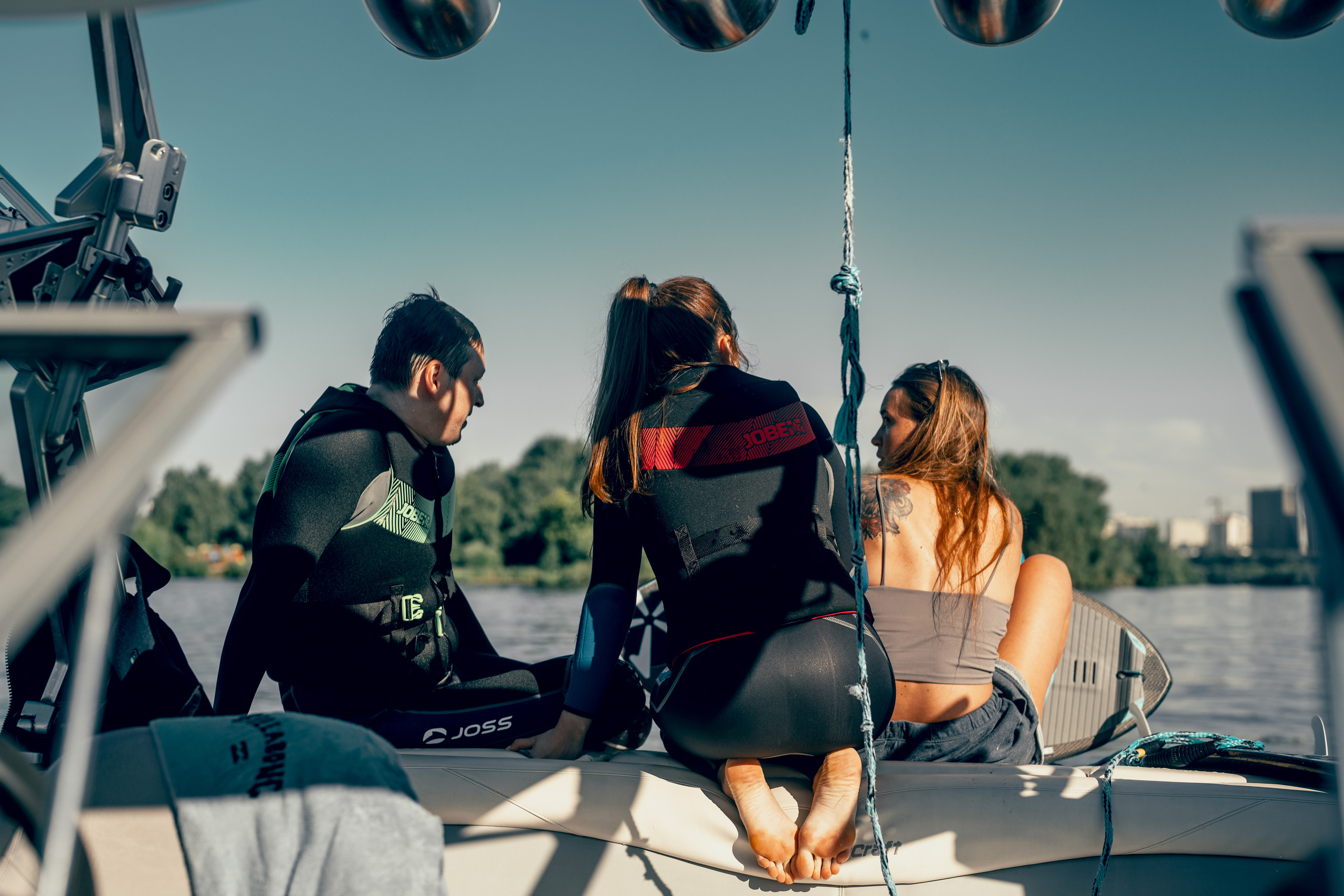 Action. Если ты на Земле — звони