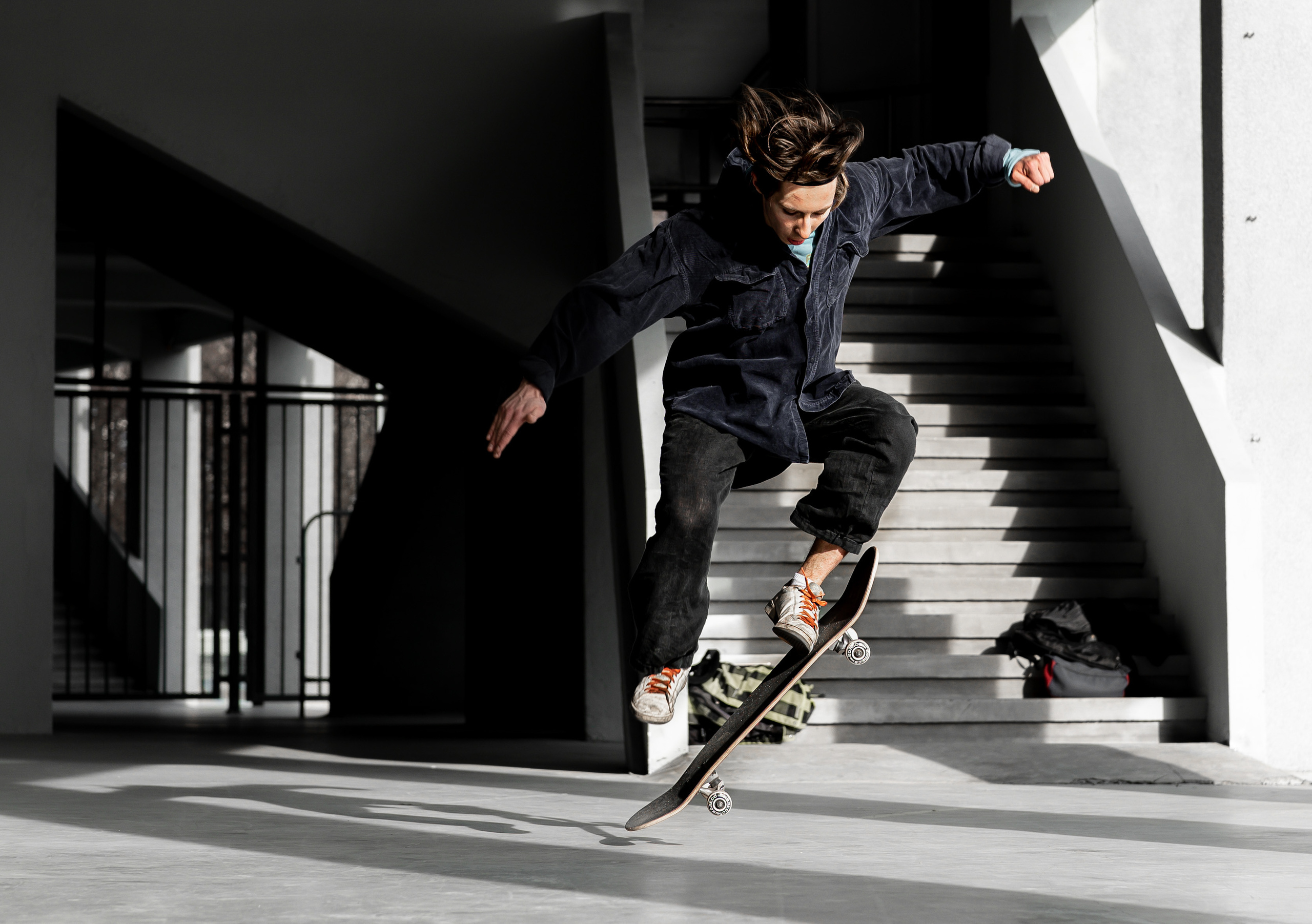 Action. Если ты на Земле — звони