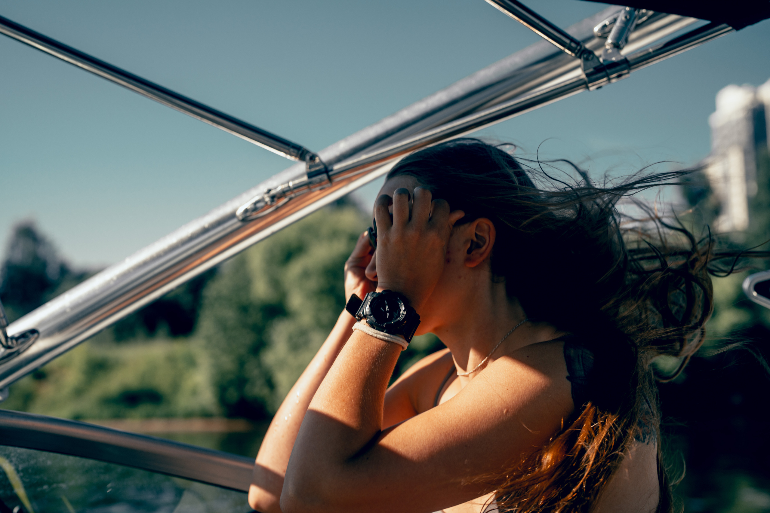 Action. Если ты на Земле — звони