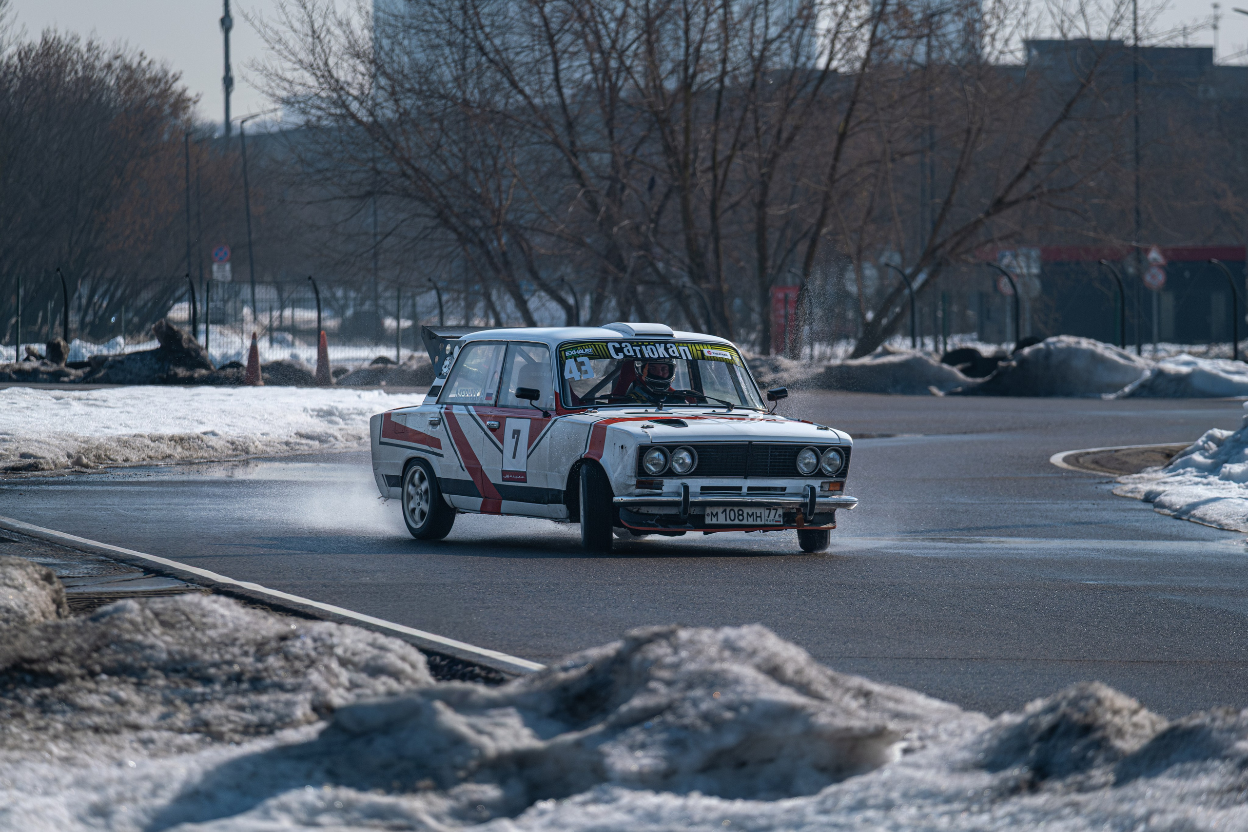 Спортивная автомобильная съемка. Malenkyia