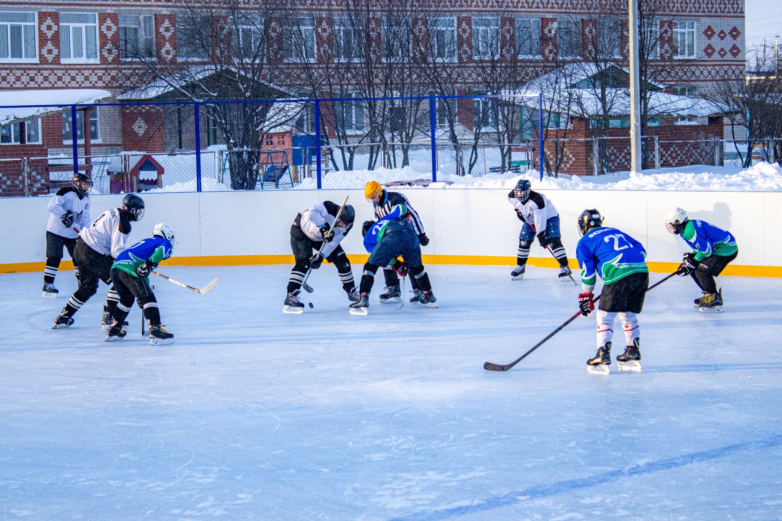 Хоккей г.п Атиг-г.п Дружинино
