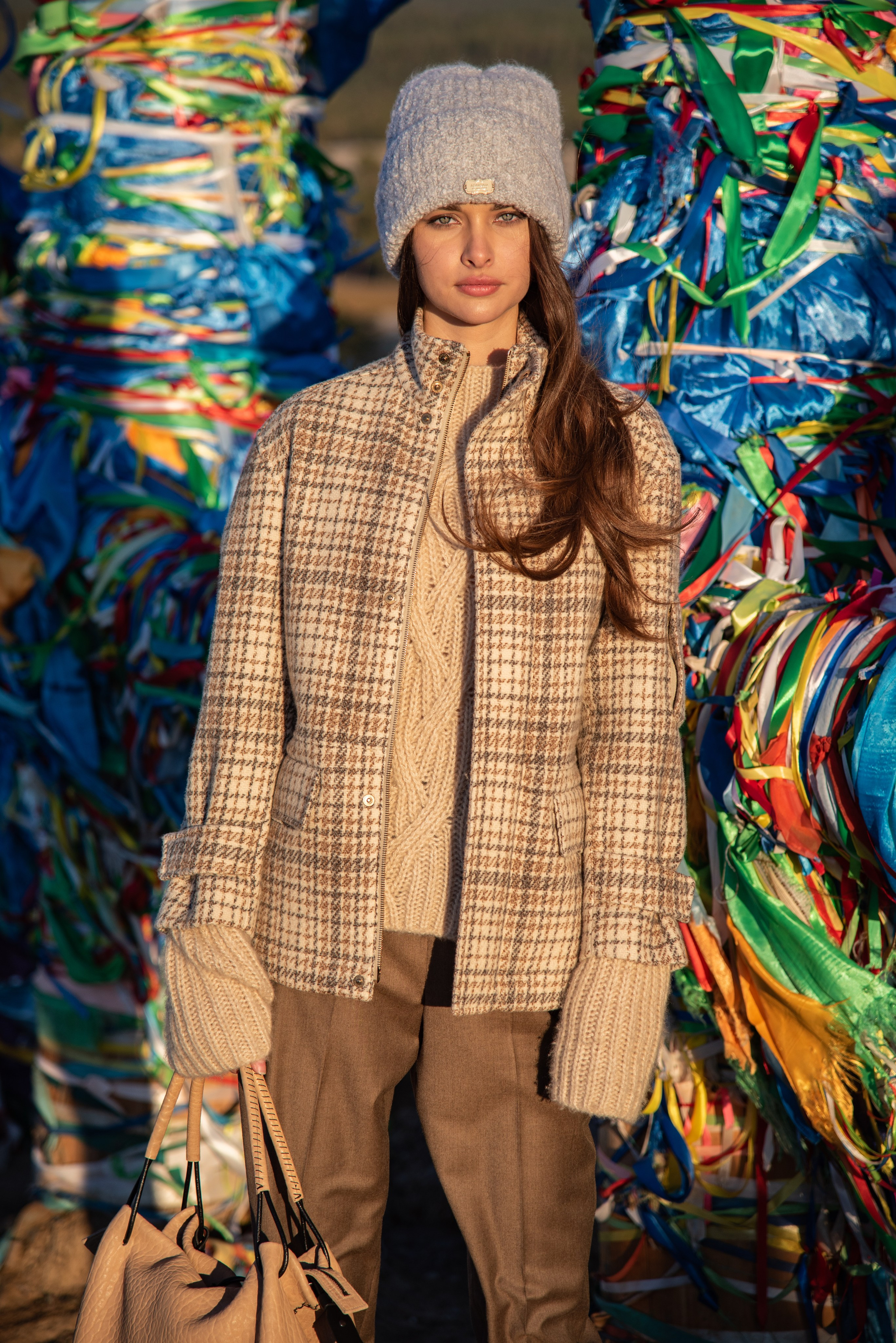 Съёмка одежды на Ольхоне. Занимаюсь профессиональной фотографией и живу рядом с Байкалом. Работаю в разных жанрах