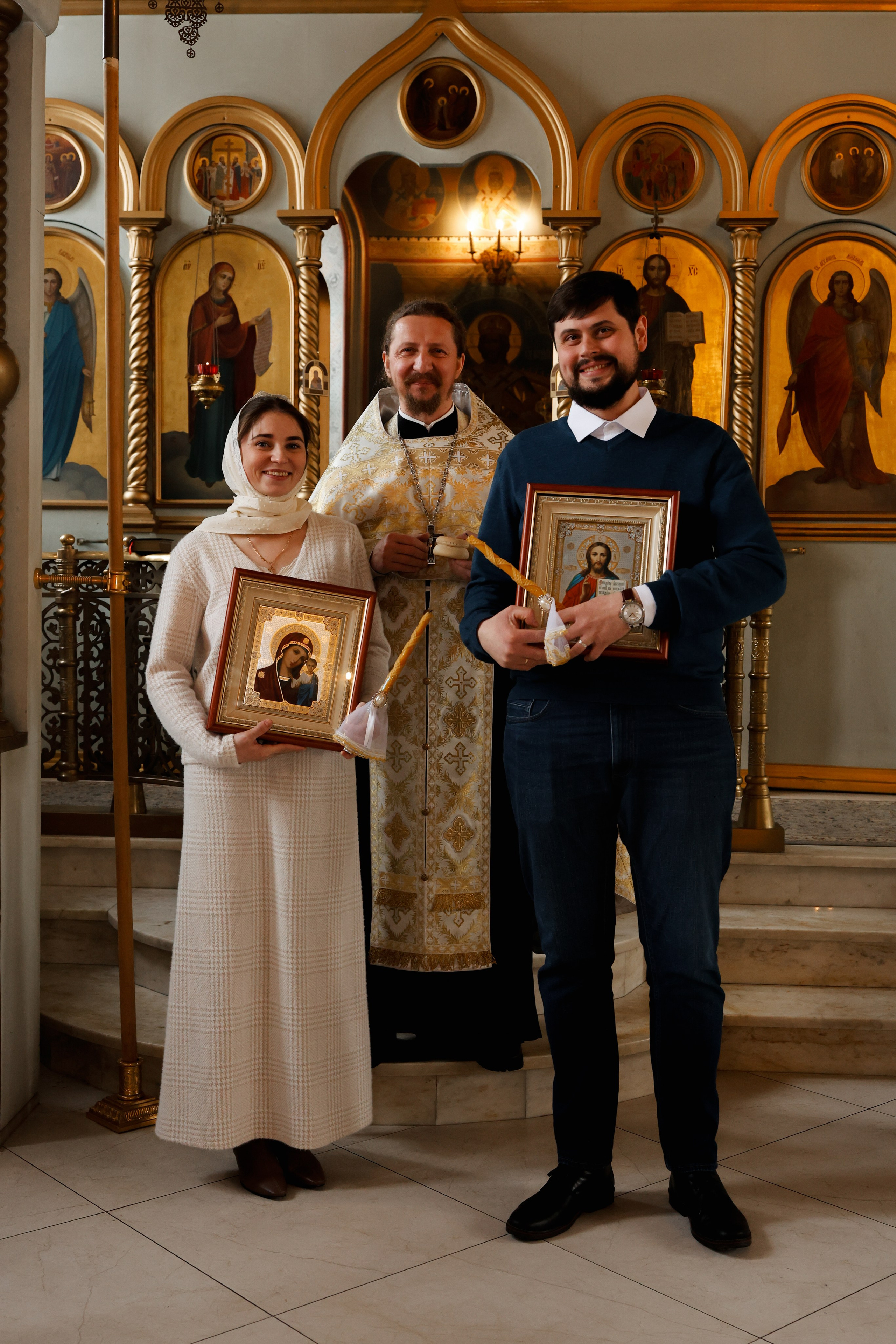 Венчание в Церкви Успения Пресвятой Богородицы в Химках. Фотограф Анастасия Залевская