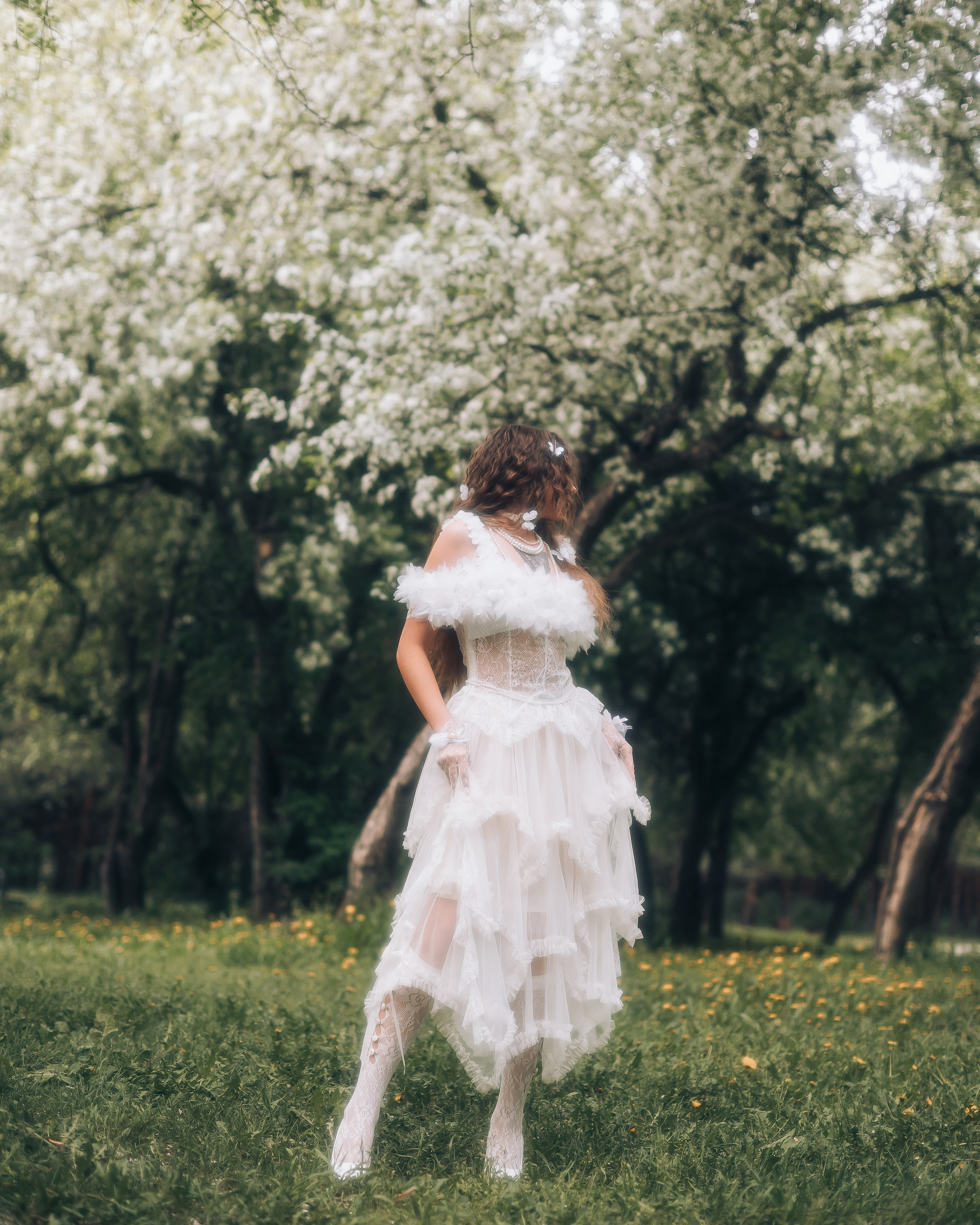 Весенняя фотосессия в яблонях