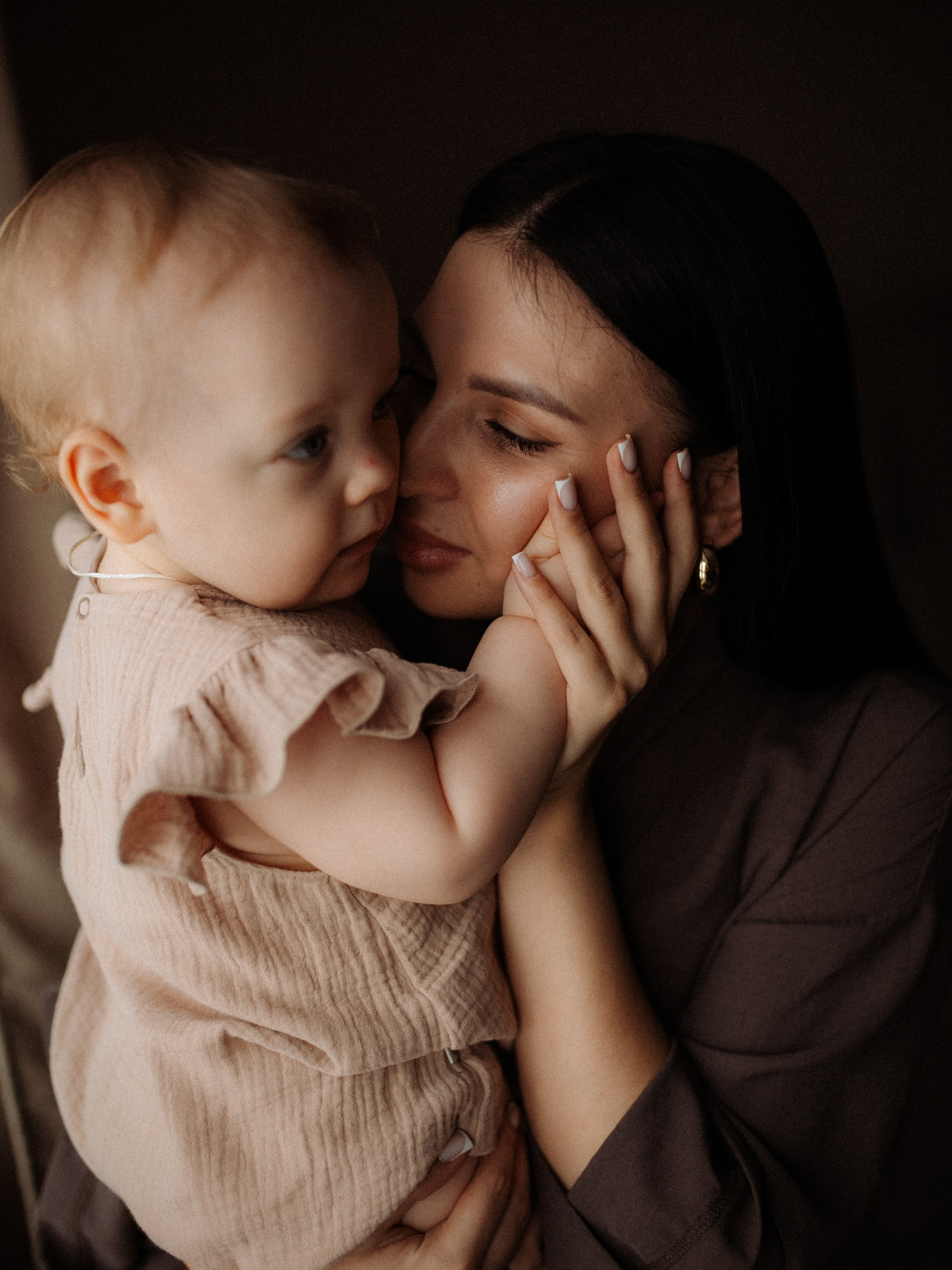 Денис, Юля и крошка Варвара. Семейный фотограф в Москве и Люберцах Юлия Гуськова