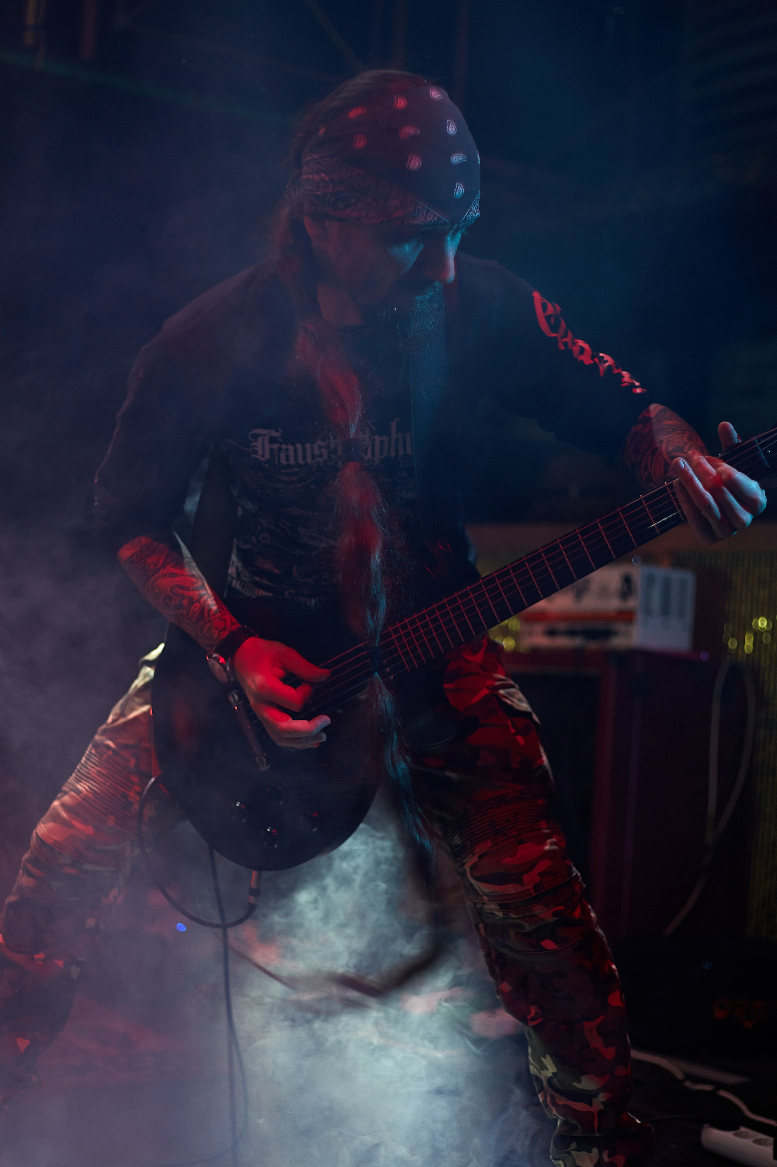 2023-11-03. Abysslooker