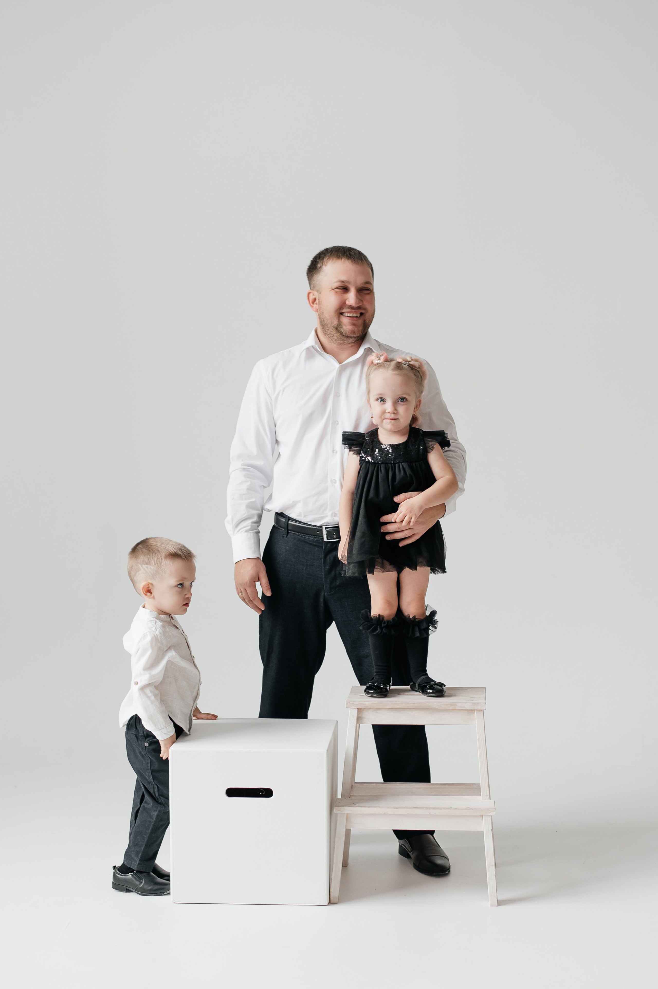 Смотреть в одну сторону. Свадебный и семейный фотограф в Красноярске Виктория Тимонина