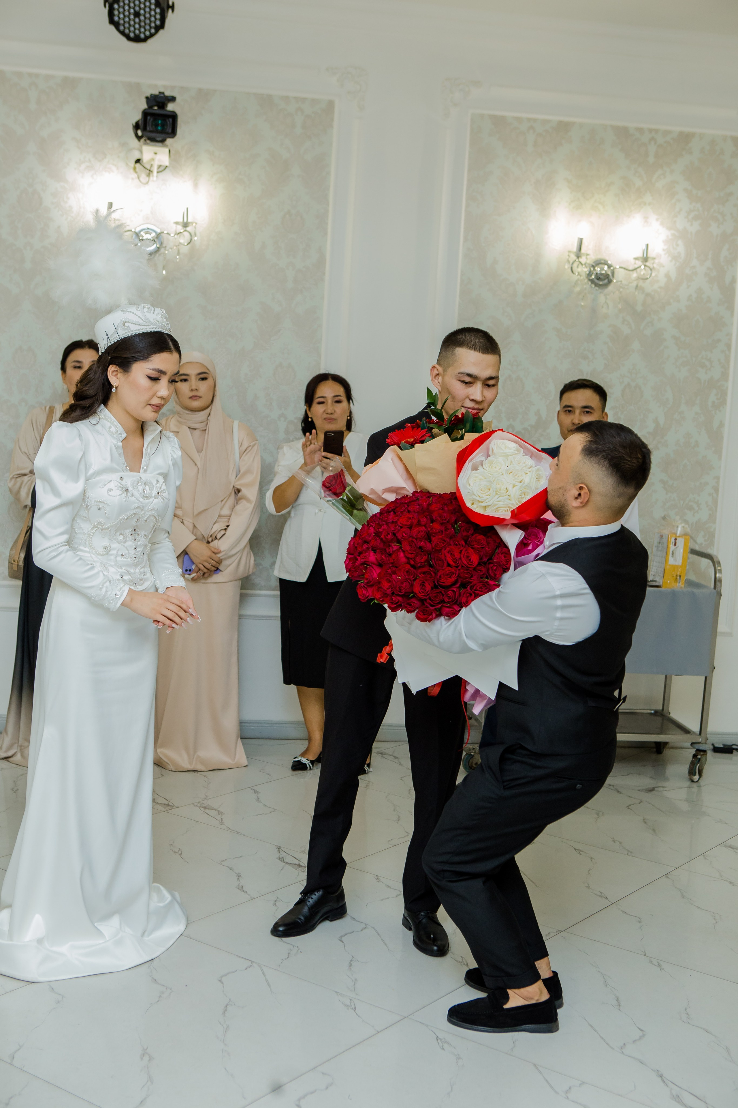 QYZ UZATU ZHADYRA. Свадебный и репортажный фотограф в Астане T.Yertay «Nomad media»