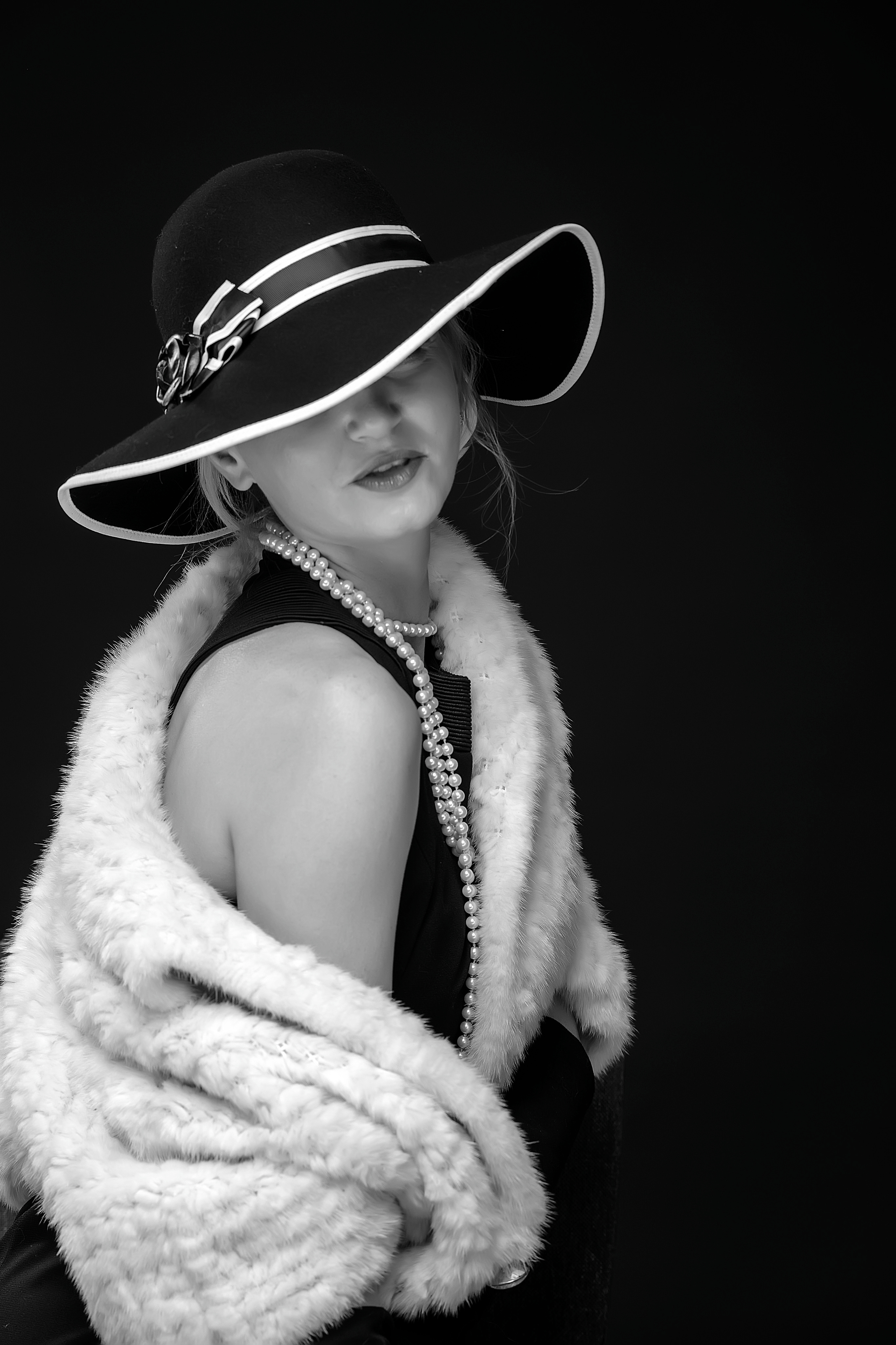 Черно-белый глянец. Фотограф в Краснодаре и Бишкеке Галина Бокова