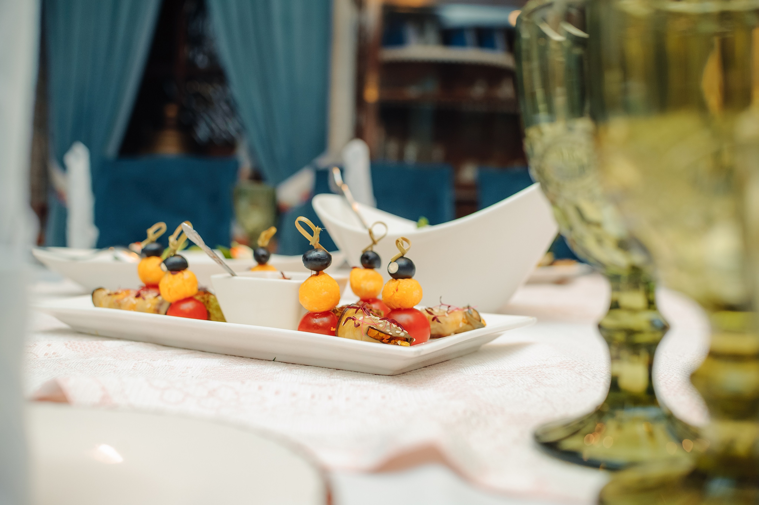 Тихий семейный праздник в ресторане Подкова. Свадебный фотограф в Екатеринбурге Артём Зайнетдинов