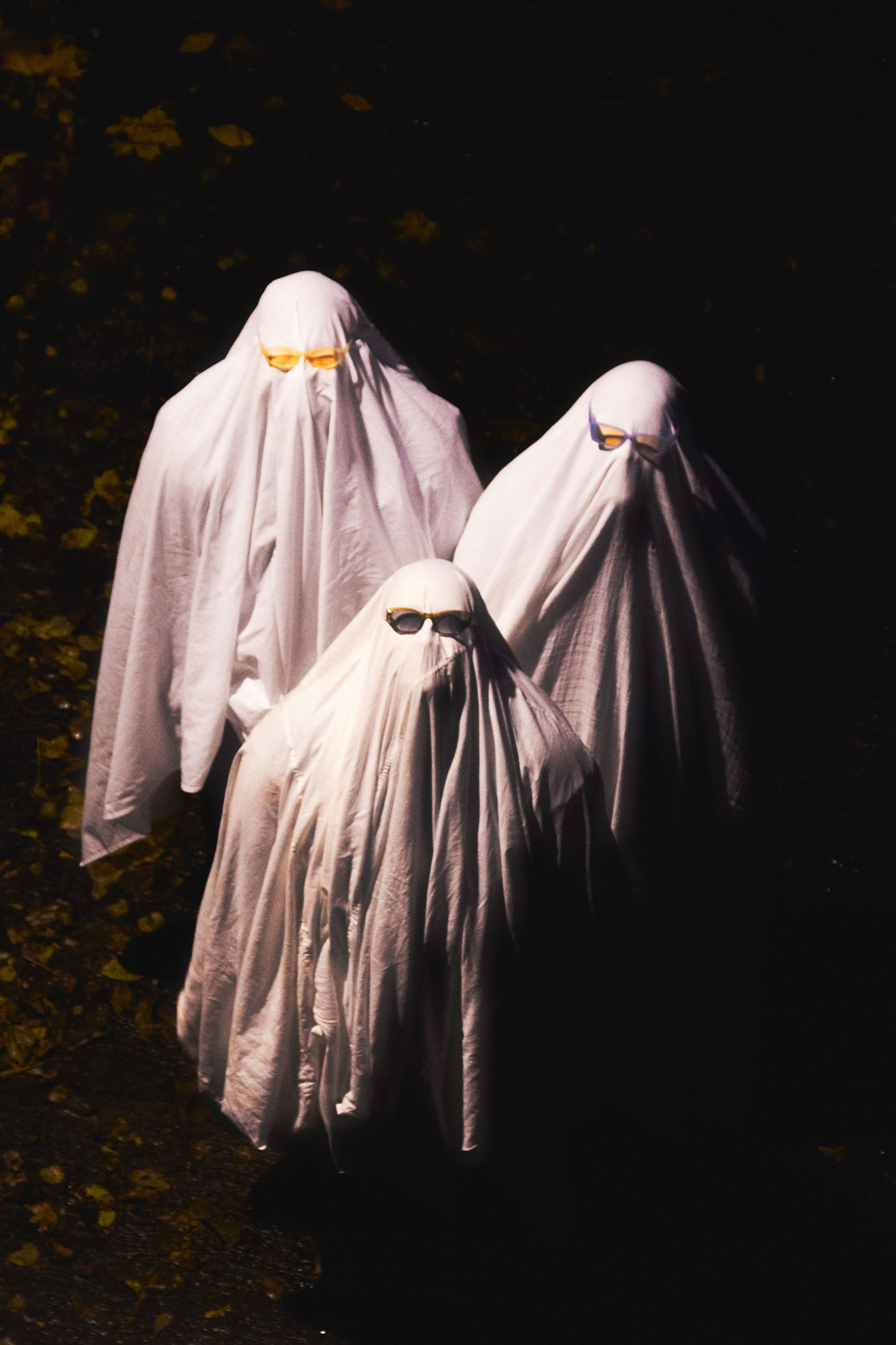 Tears falling down at the patry // 31.10. Simpleand1