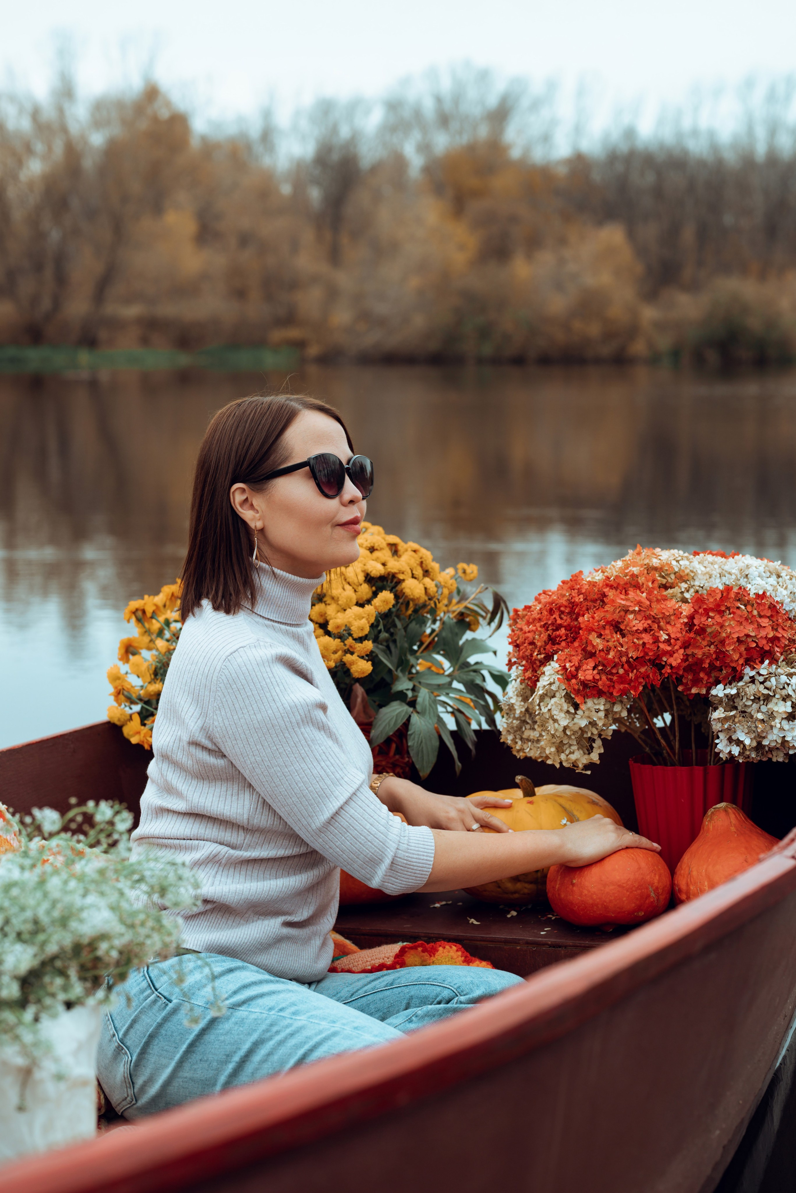 Фотопроект с осенней лодкой. Фотограф в городе Салават