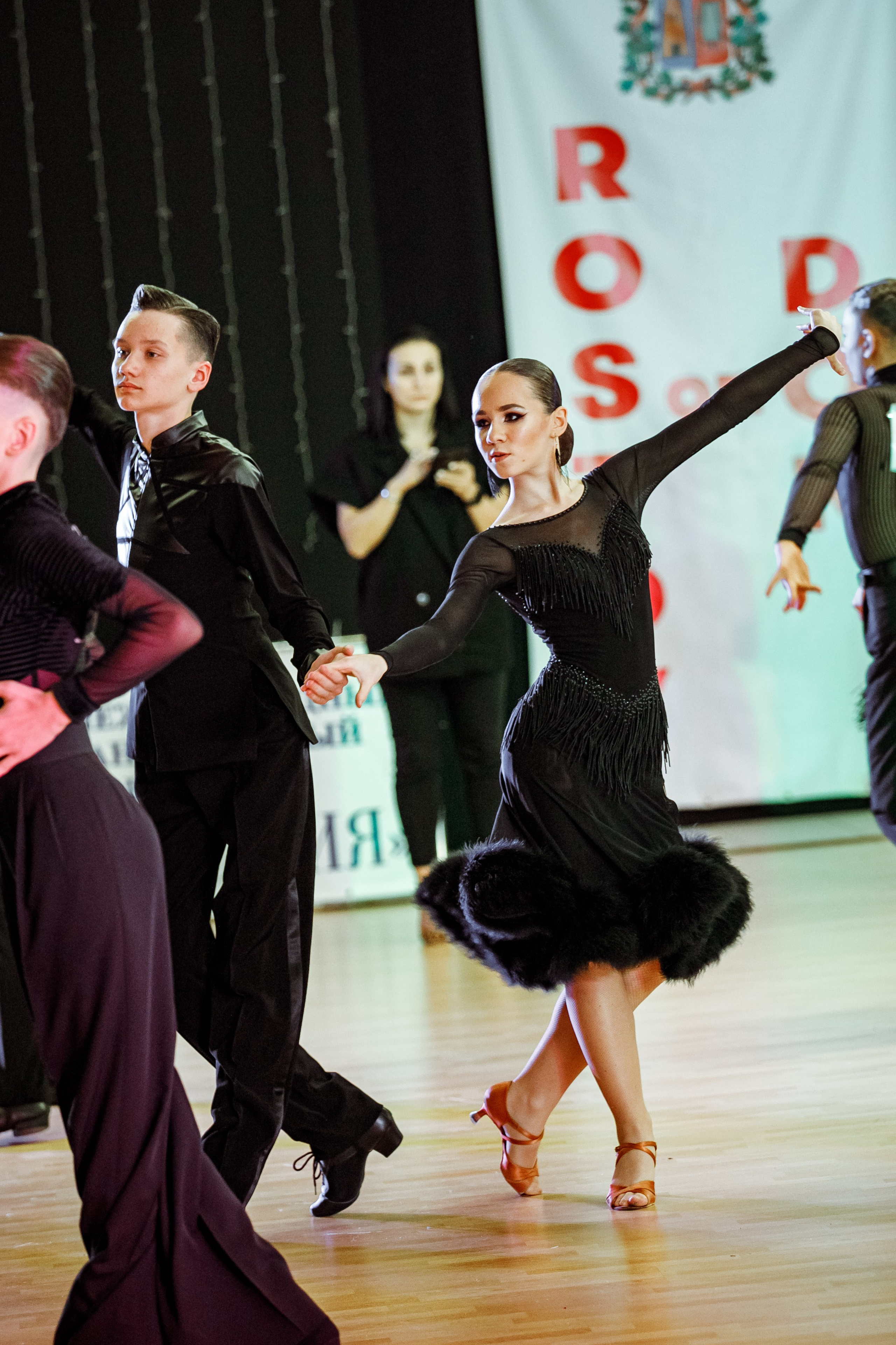 Спортивные бальные танцы. Семейный фотограф в Краснодаре