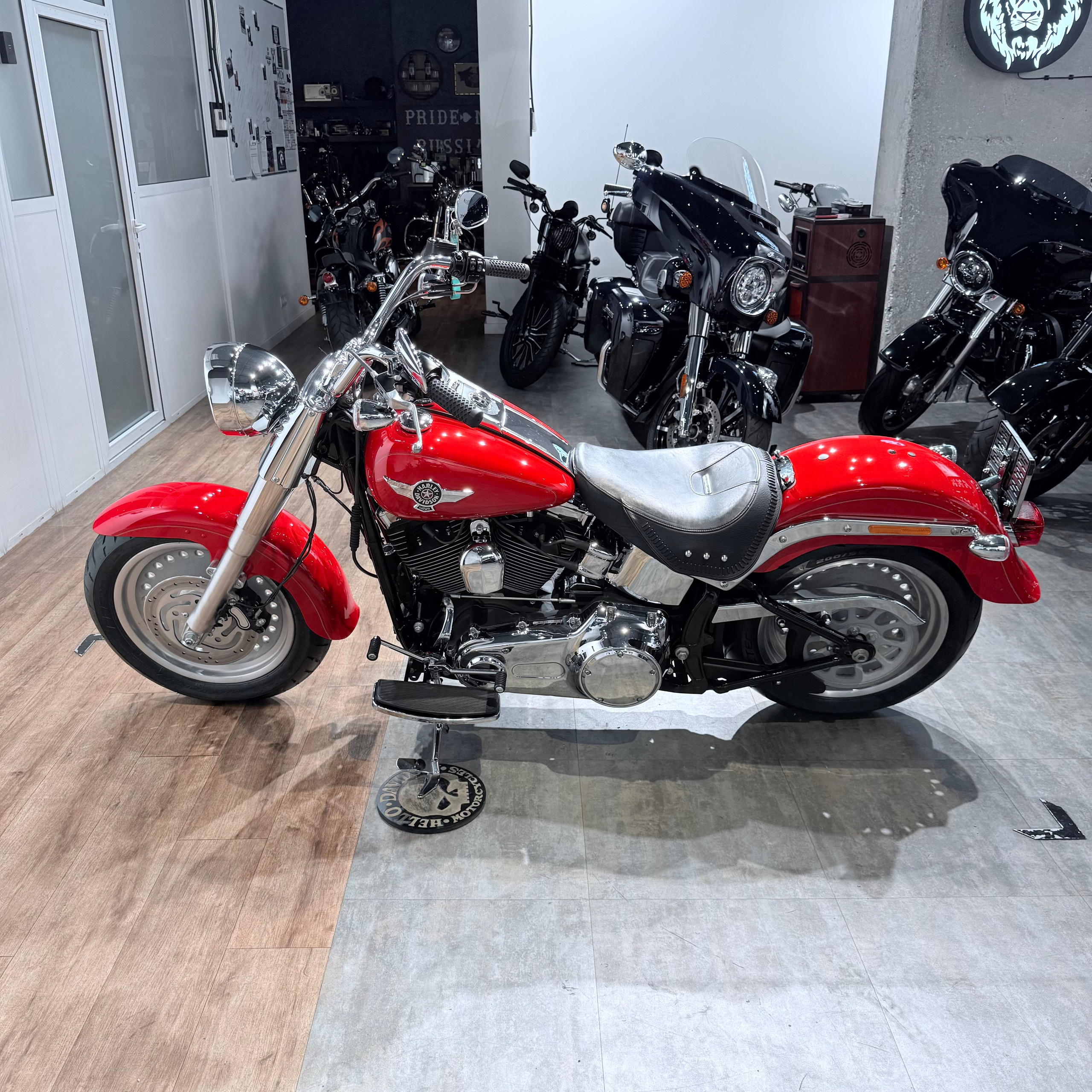 2010 Fat Boy АВS Rеd Сherry Реаrl. Hello Davidson, Москва. Только хорошие мотоциклы…