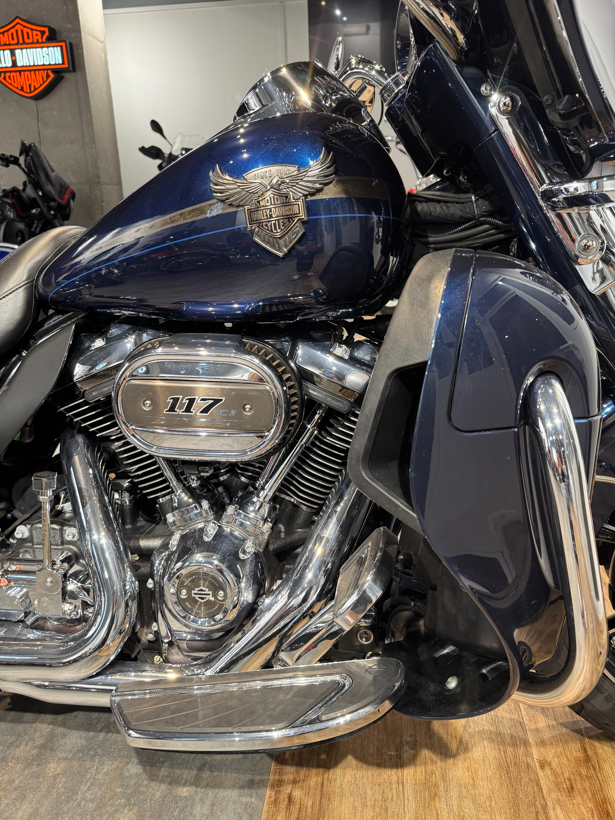 Мотоциклы Harley-Davidson 2018 HD CVO Ultra Limited 115 (Touring)  — купить мотоцикл. Hello Davidson, Москва. Только хорошие мотоциклы…