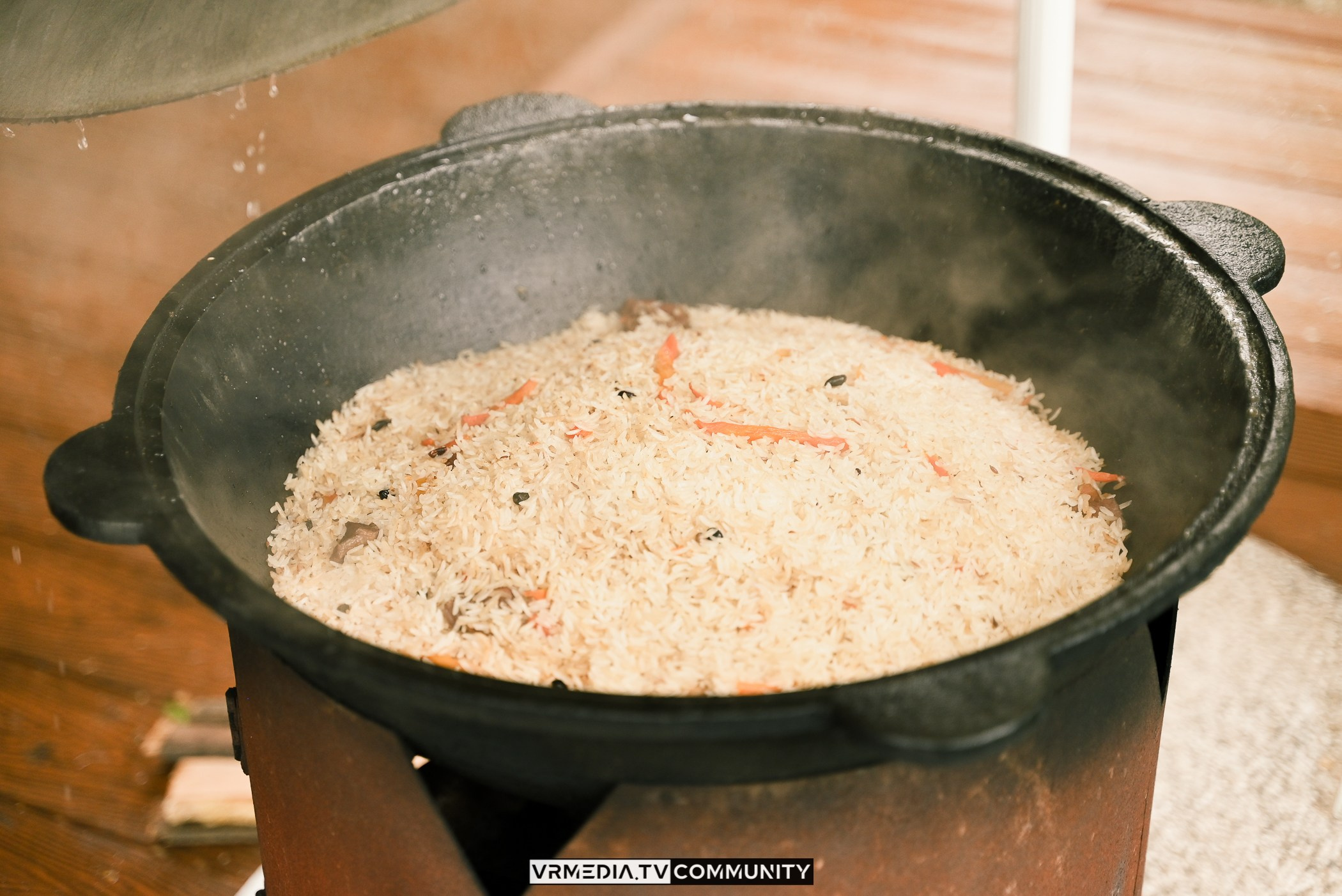 Ресторан «Volna»: Открытия летней веранды «Хочу на дачу»