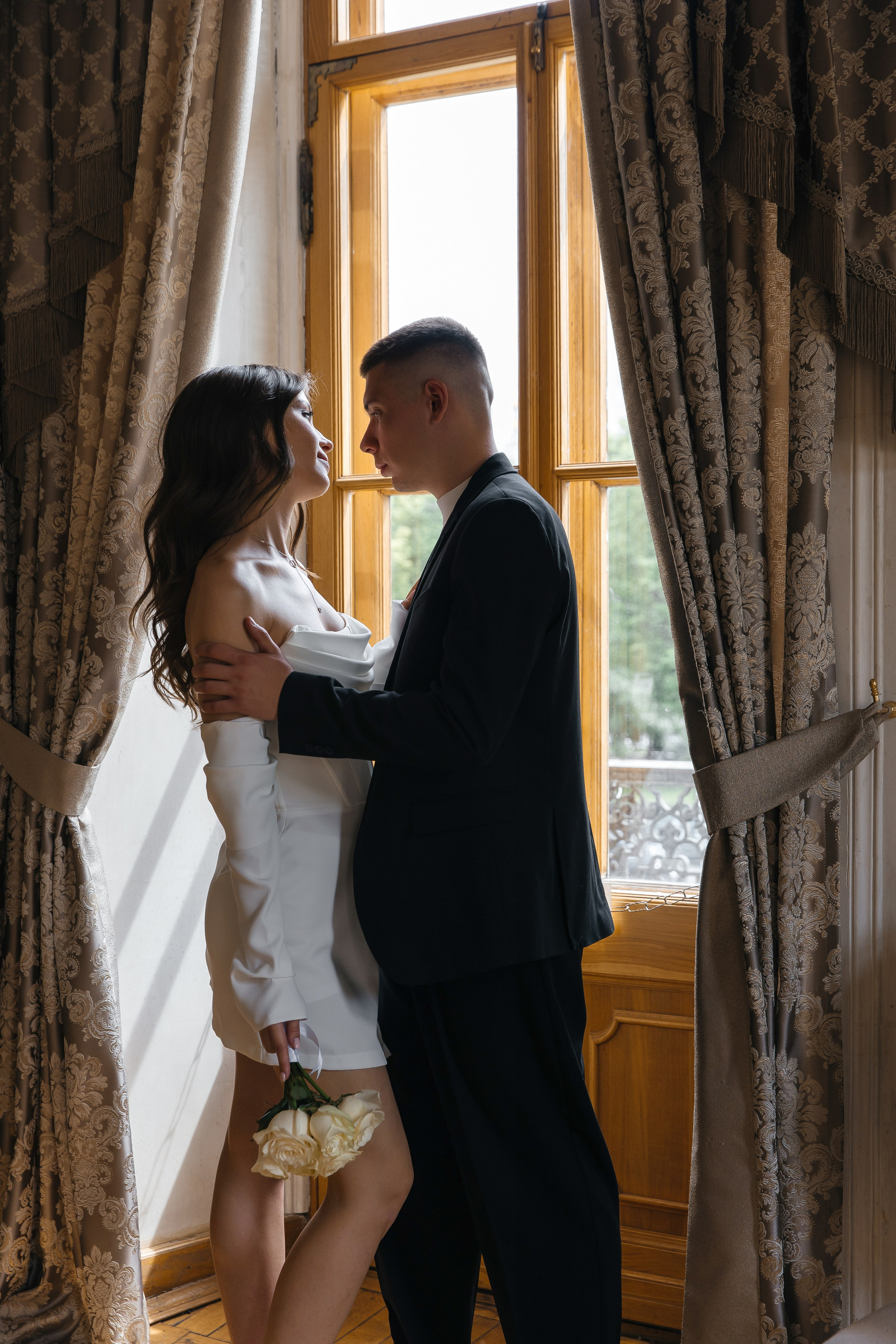 Свадебная фотосессия в Библиотеке-читальне им. А. С. Пушкина. Фотограф и видеограф Анна Домашенко