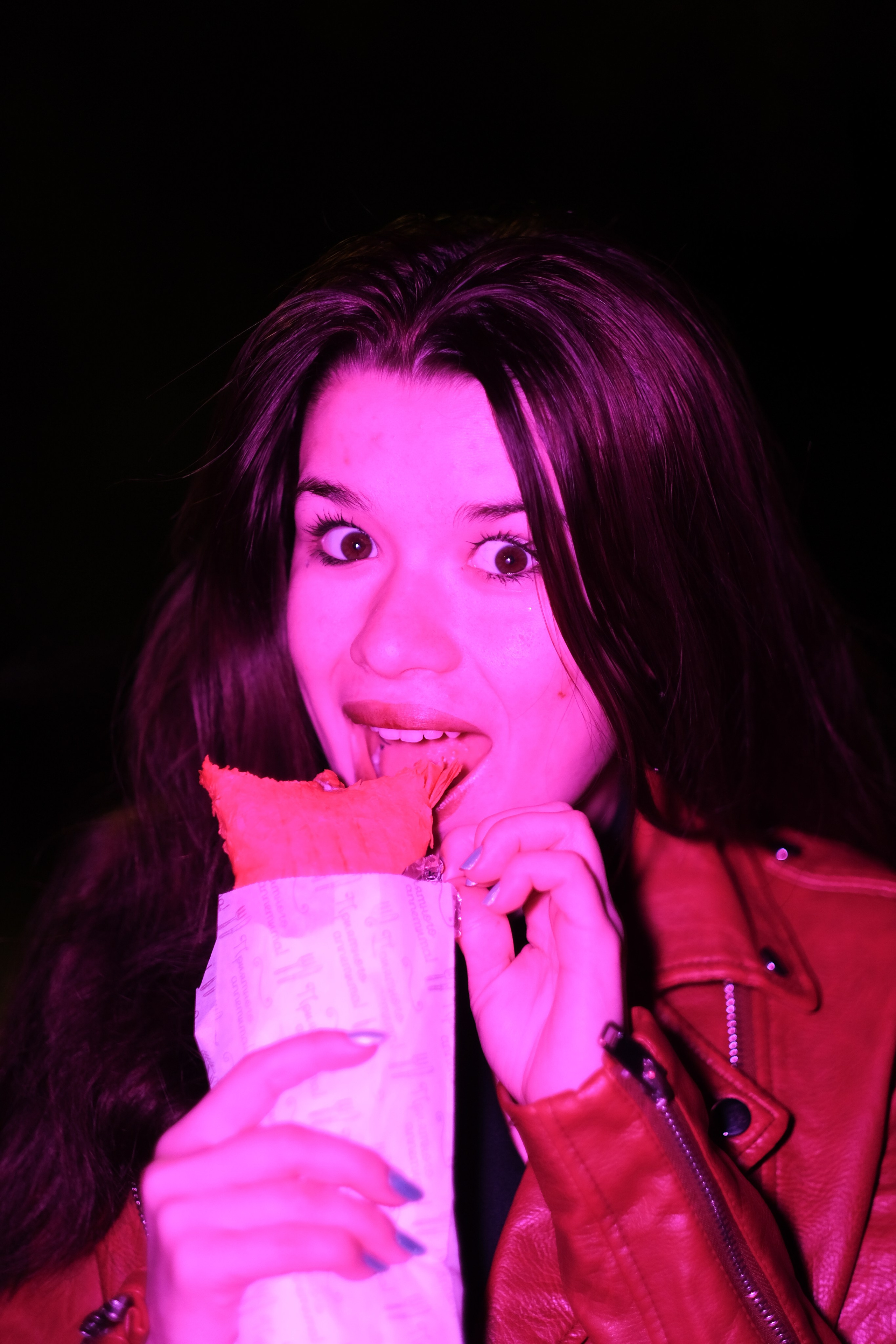 Александра в красном. Креативный фотограф в Москве Арапова Виталия