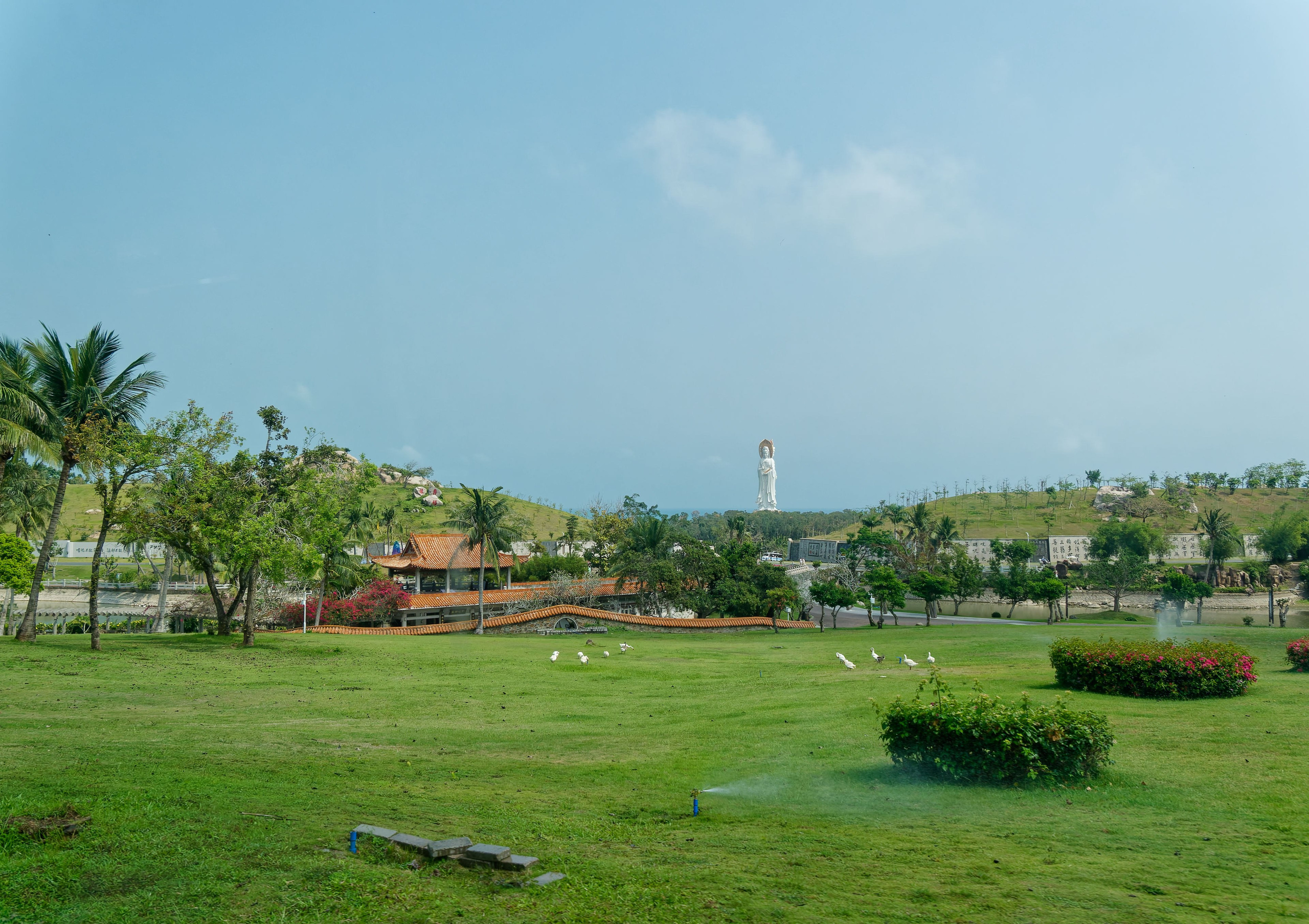 Хайнань 2026, улицы Ялунвань и Саньи. Фотопрогулки по Миру