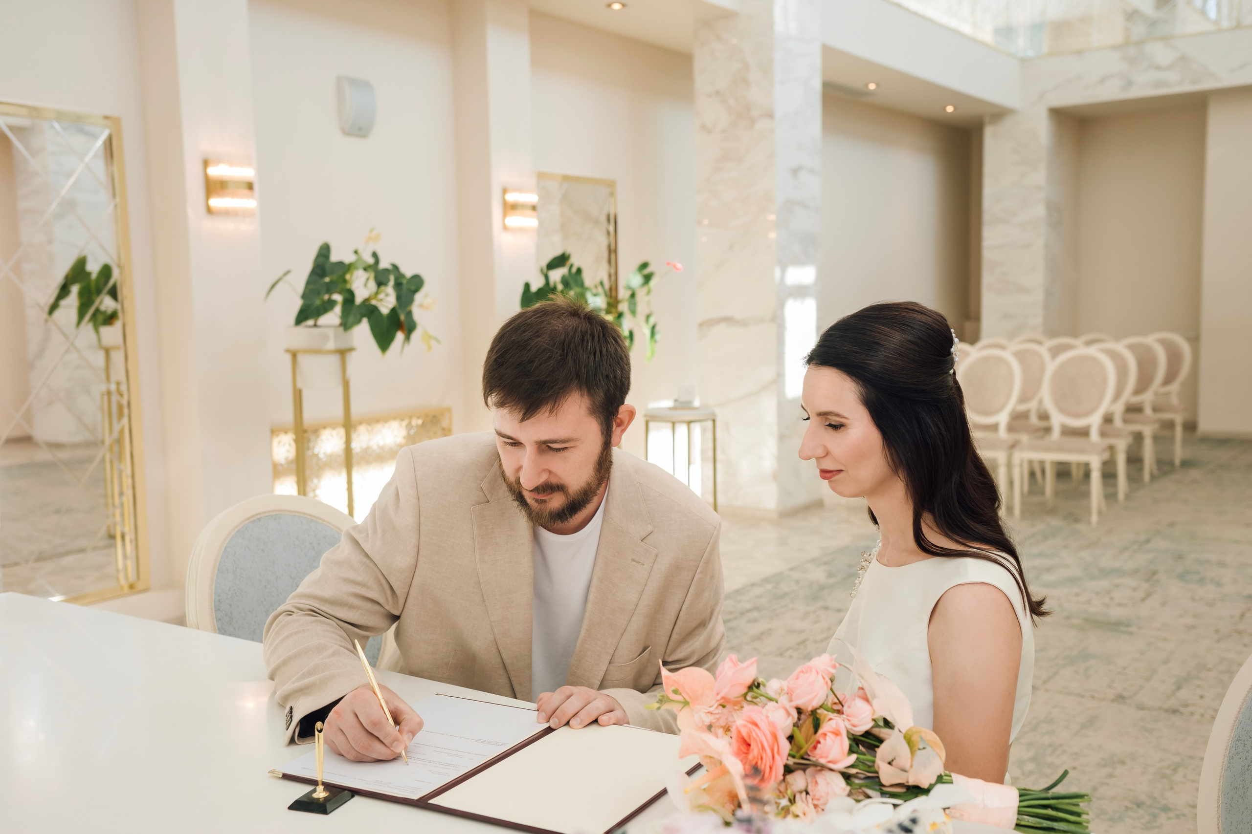 Таня и Миша. Свадьба в лофте. Свадебный и семейный фотограф в Москве Евгения Лисина