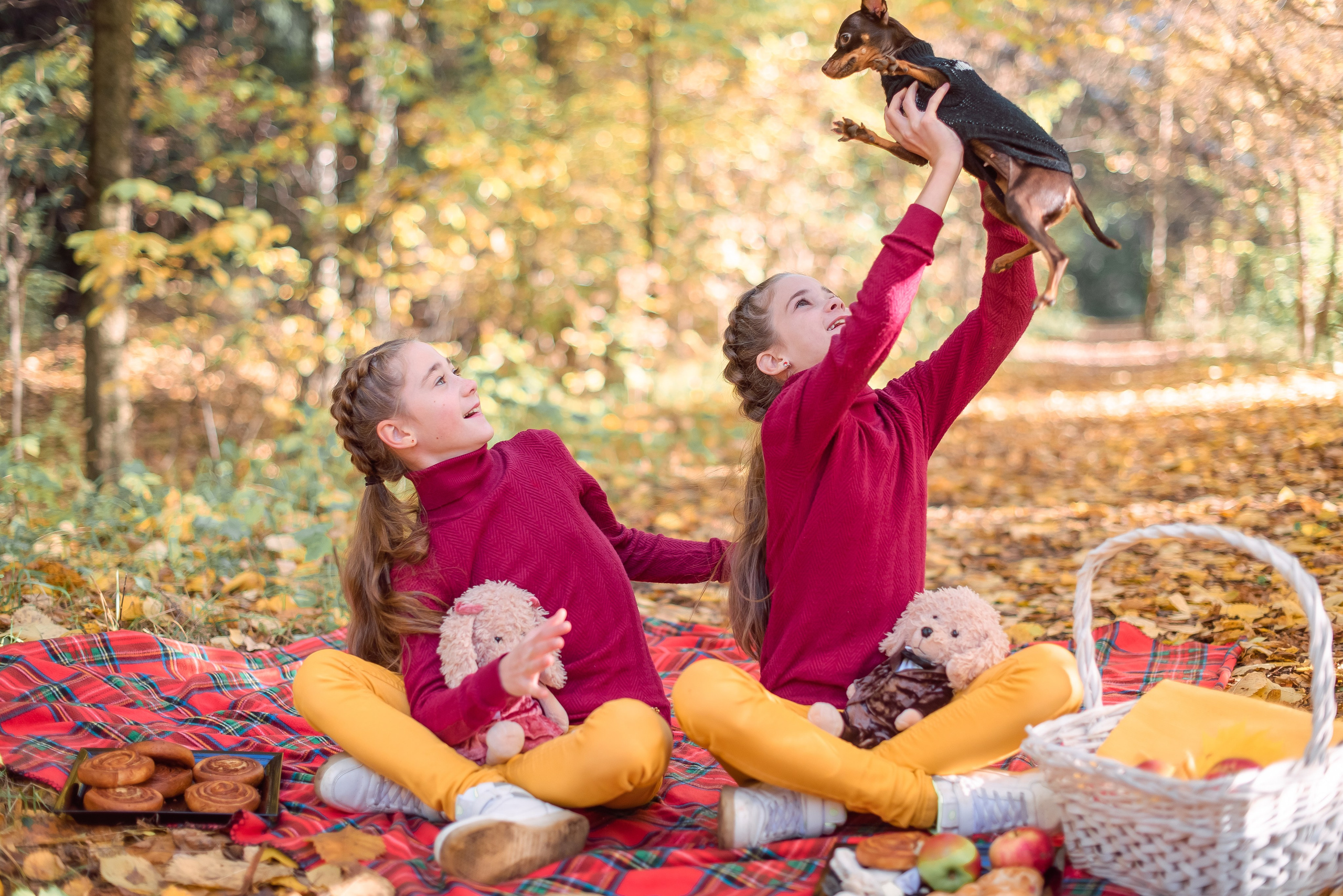 Осенняя прогулка семьи Андрея и Марины. Свадебный и семейный фотограф в Москве Юлия Винник