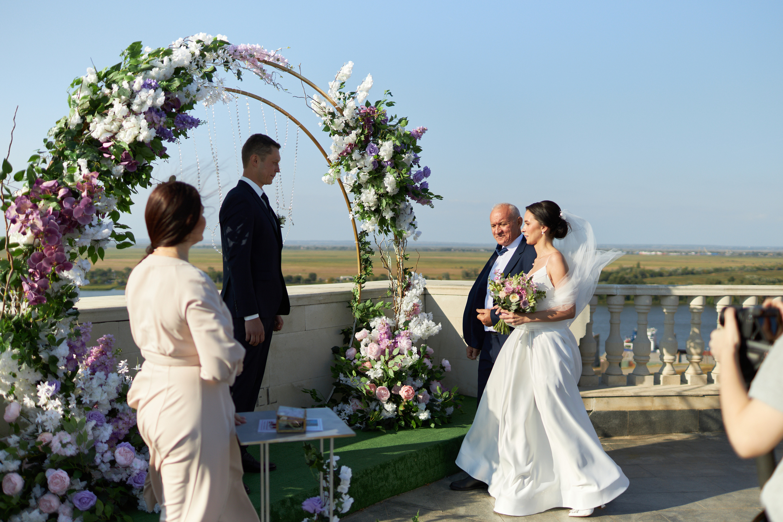 Фотосъёмка в Soho Grand Hotel Азов. Фото видео съёмка в Белой Калитве дуэт Герман и Инна