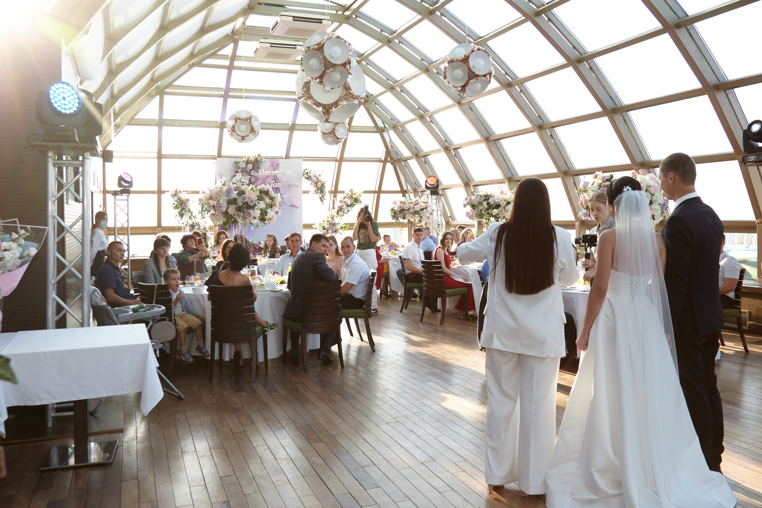 Фотосъёмка в Soho Grand Hotel Азов. Фото видео съёмка в Белой Калитве дуэт Герман и Инна