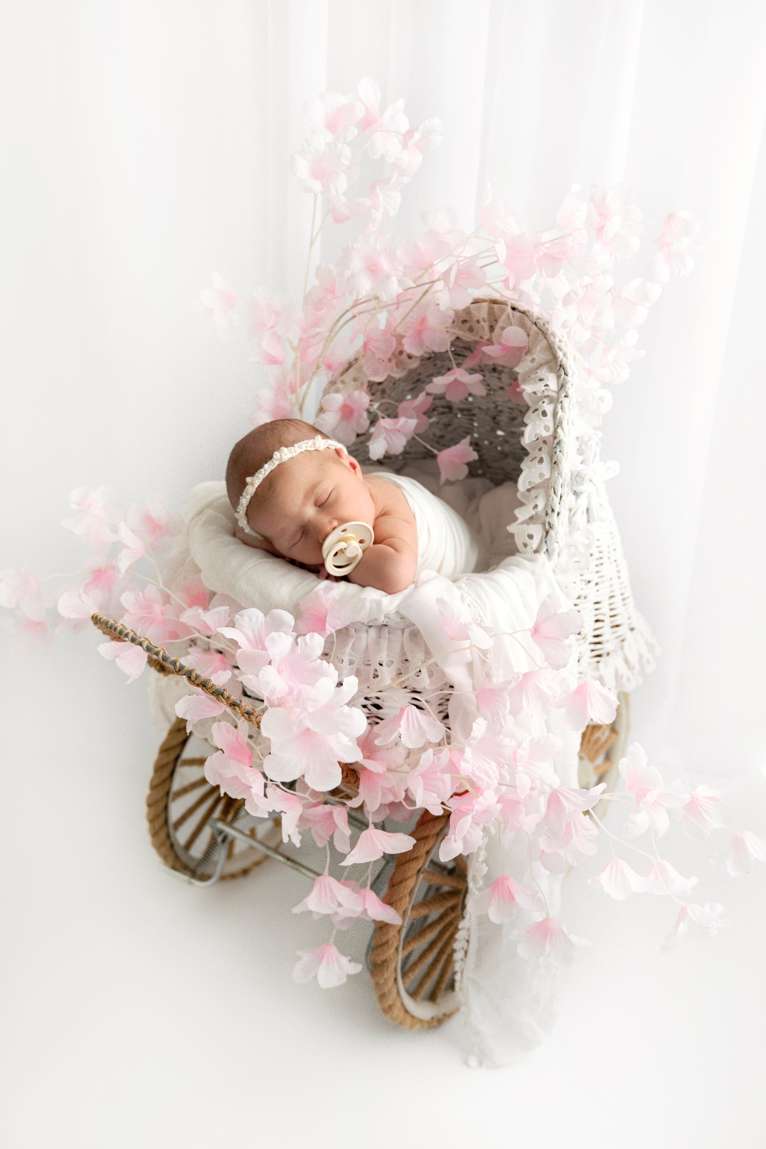 Премиум. Фотограф новорожденных, детей до года и беременных в Симферополе