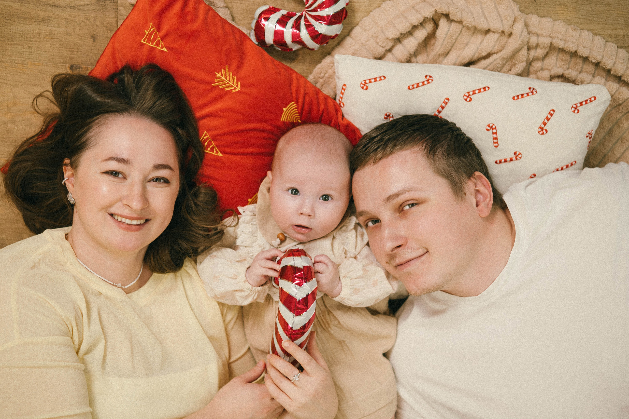 Лера, Артур и Машенька (Новый год 26). Анна Демидова — фотография для жизни и бизнеса в Абакане