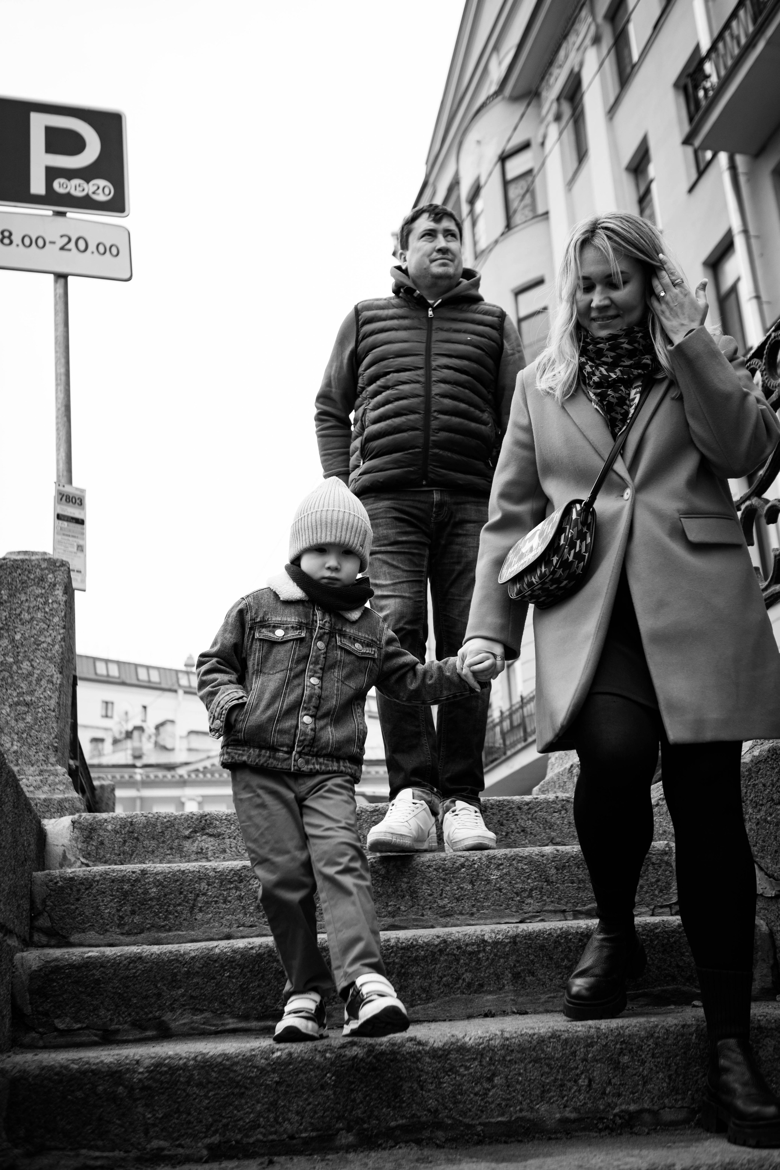 Семейная прогулка по центру Петербурга. Семейный фотограф в Санкт-Петербурге Дарья Косянчук