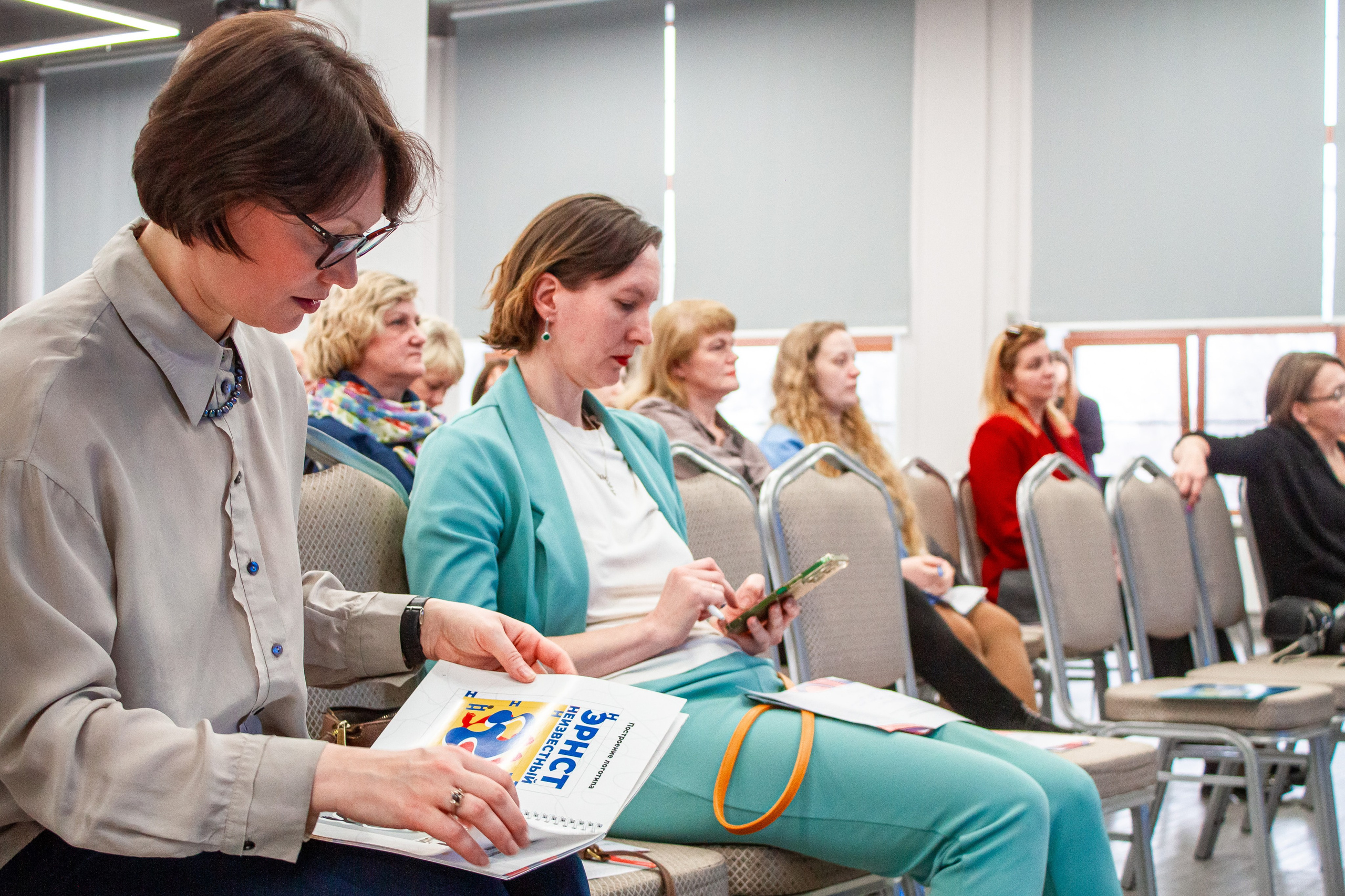 Ярмарка вакансий в Екатеринбургской академии современного искусства 2025