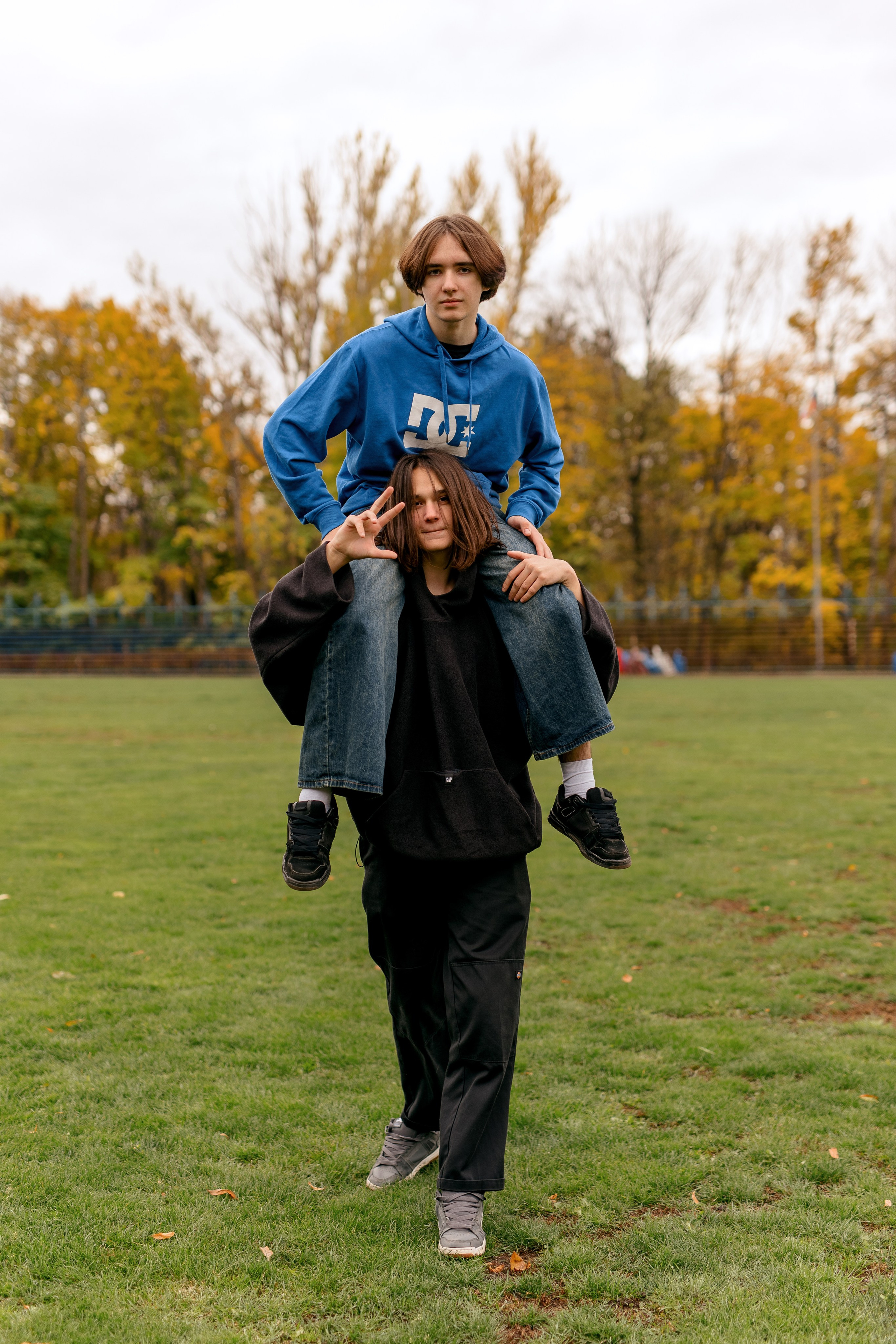 11 класс осенью в роще. Свадебный и семейный фотограф в Туле и области Маша Костина