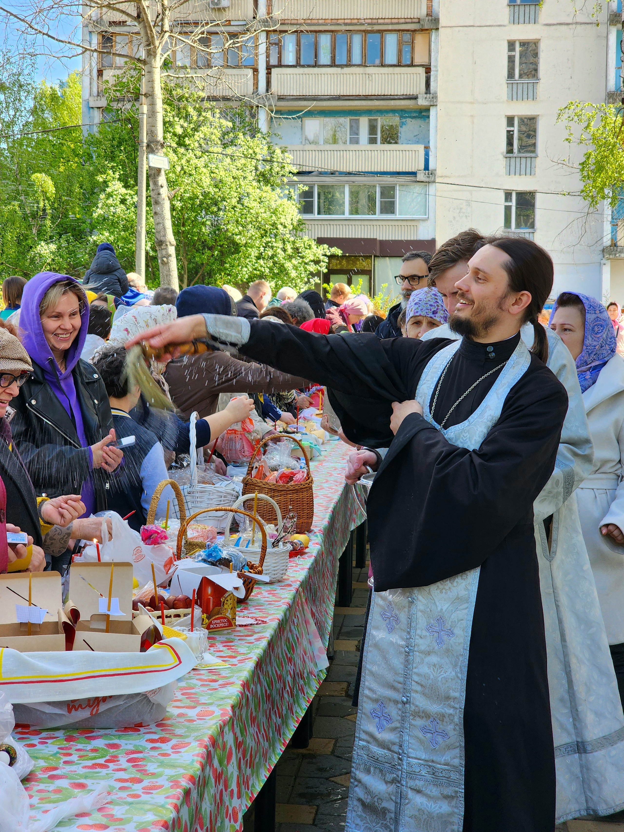 Великая суббота в Храме новомучеников в строгино