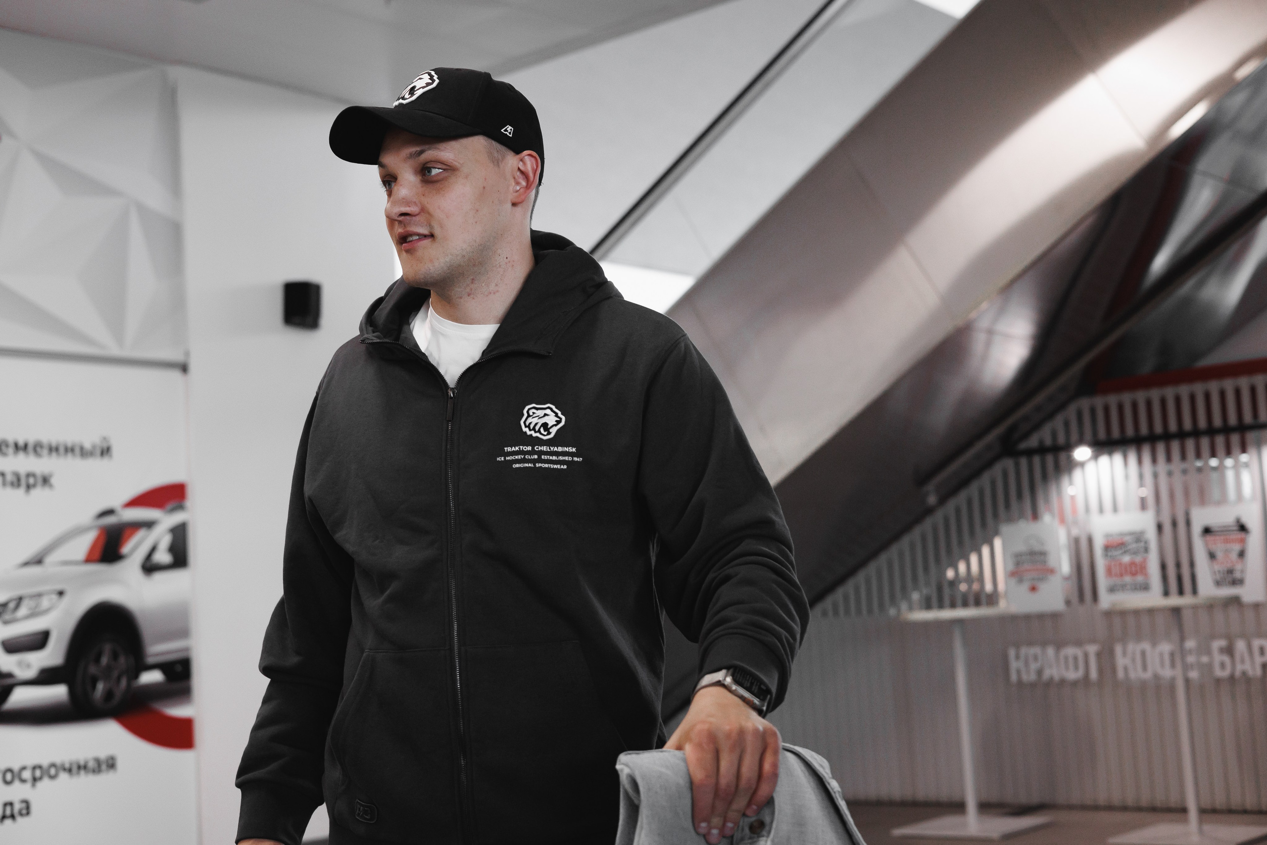 ХК Трактор. Встреча Александра Кадейкина и Андрея Светлакова