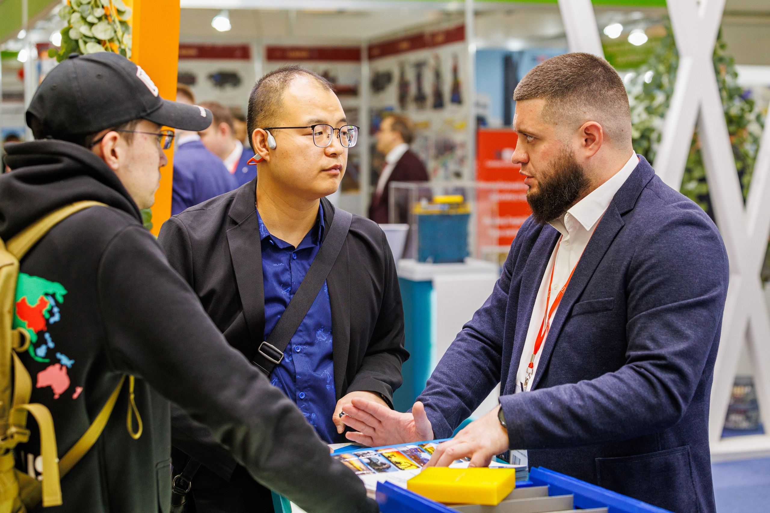 Съёмка стенда на выставке. Фотограф на мероприятие в Москве Марик