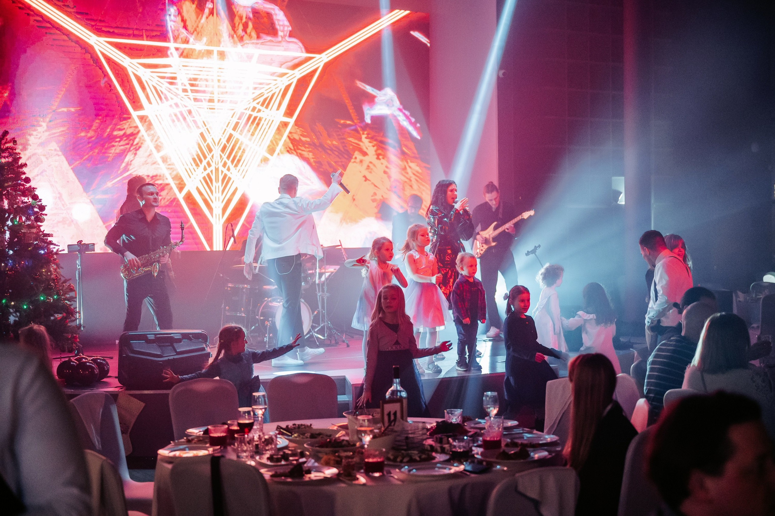 Новогодний корпоратив. Фотограф Дмитрий Сермяжко